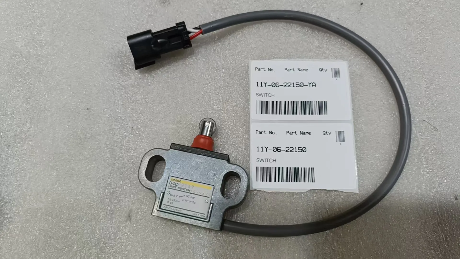 11Y-06-22150 Переключатель Комацу