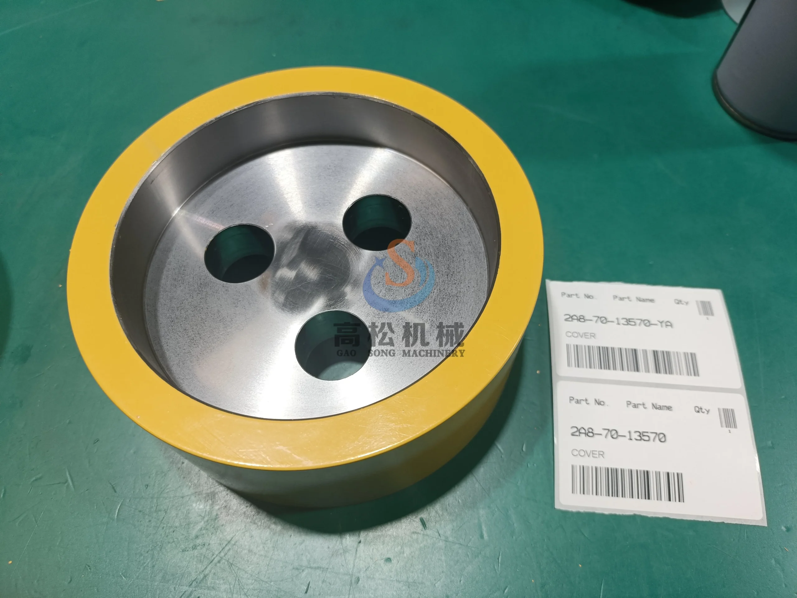 2A8-70-13570 komatsu Крышка