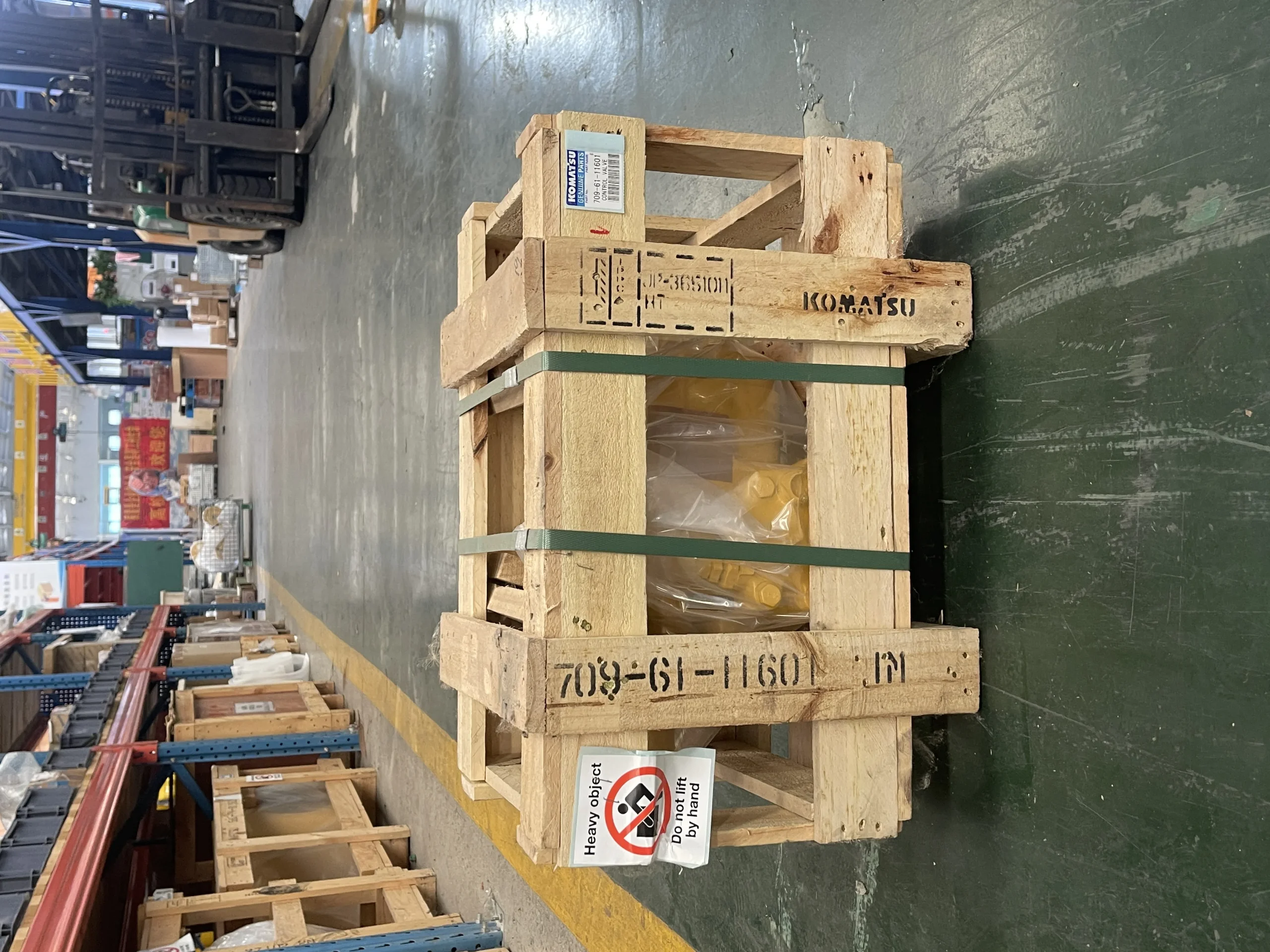 709 – 61 – 11601 Клапаны в сборе для Komatsu D375A – 5