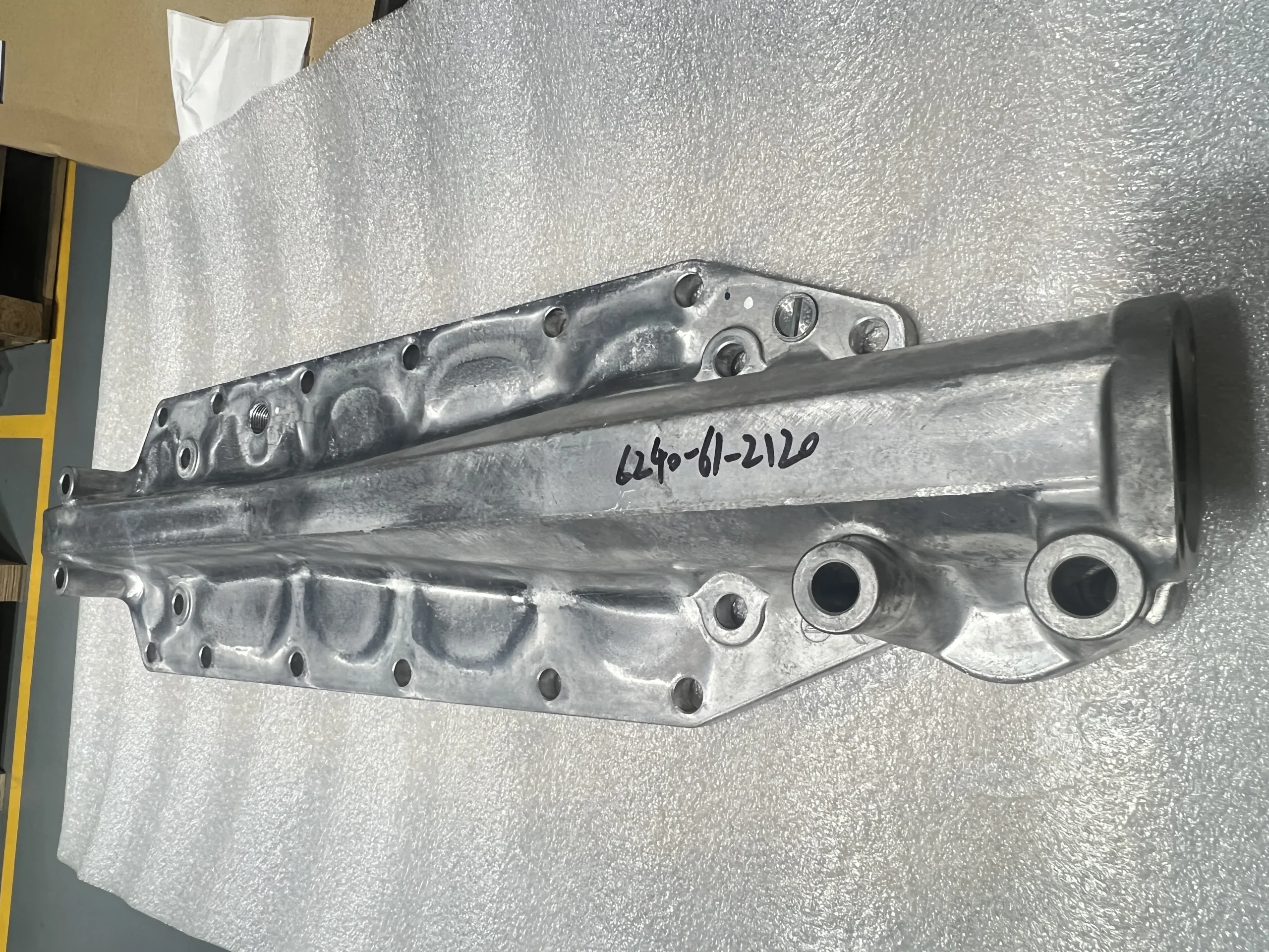 Компоненты Komatsu 6240 – 61 – 2120 Покрытия масляных охладителей двигателя