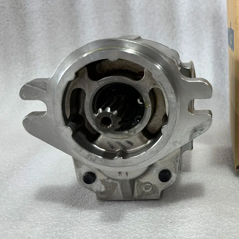 Оригинальный насос Komatsu GD825A-2 705-61-22010