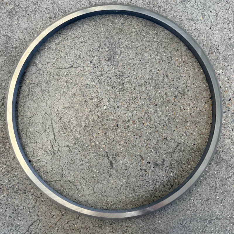 Оригинальный плавающий сальник Komatsu 425-33-00111 WA600-6