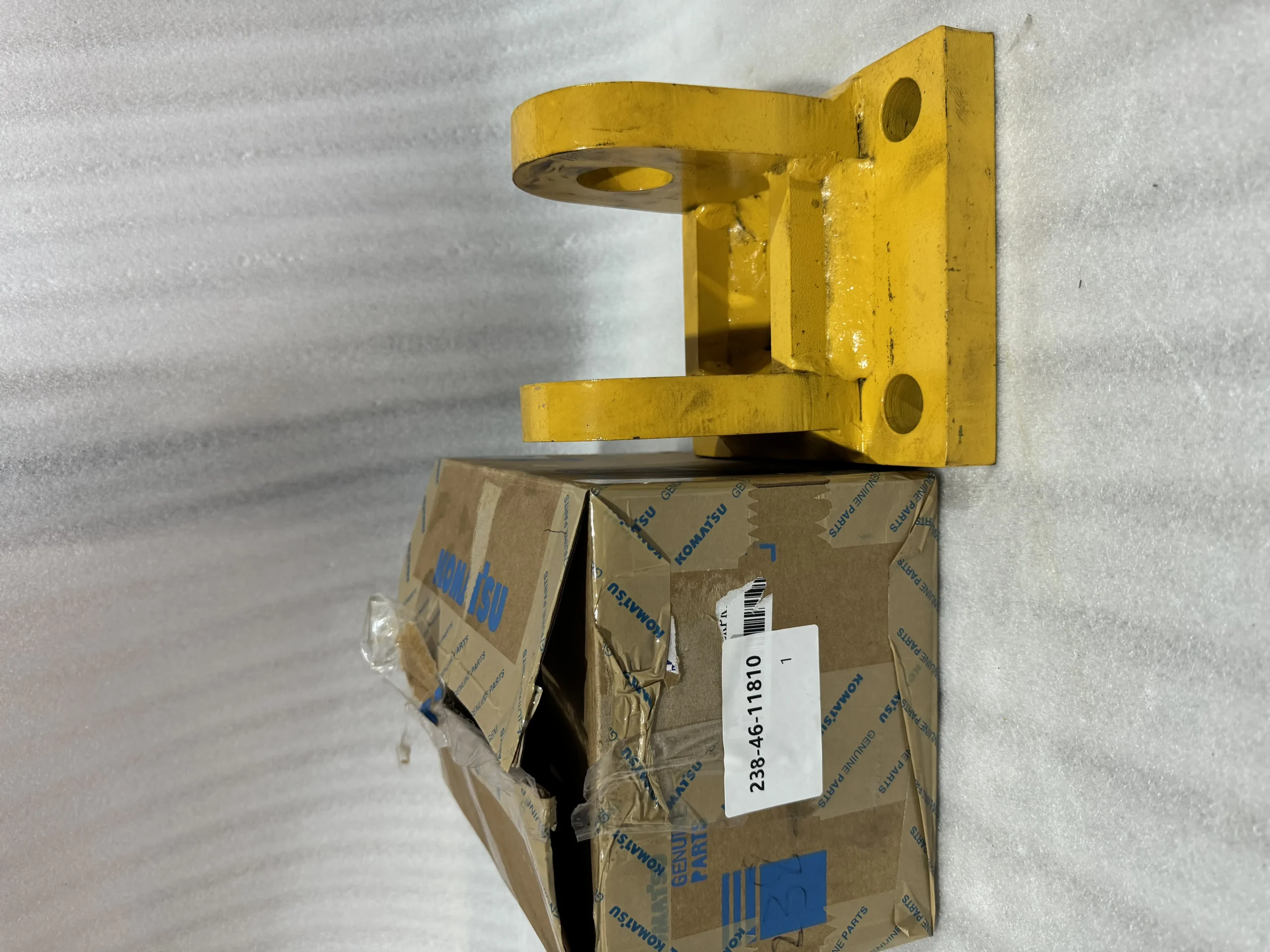 Оригинальная тяга Komatsu 238 – 46 – 11810