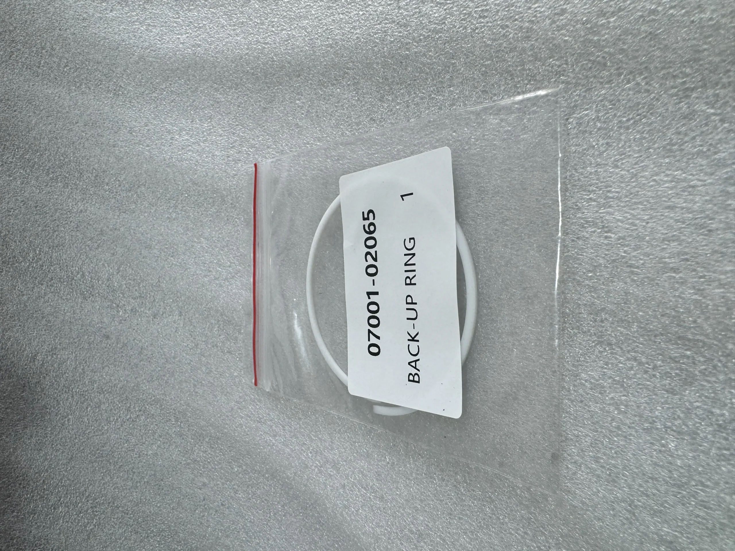 Оригинальное уплотнительное опорное кольцо Komatsu 07001 – 02065
