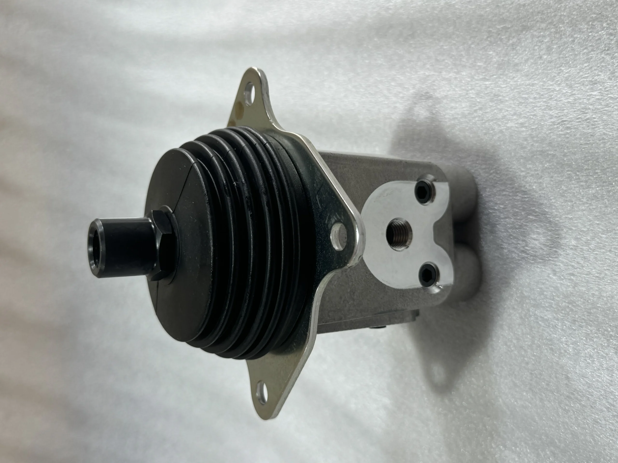 Оригинальный направляющий клапан Komatsu 702 – 16 – 03911