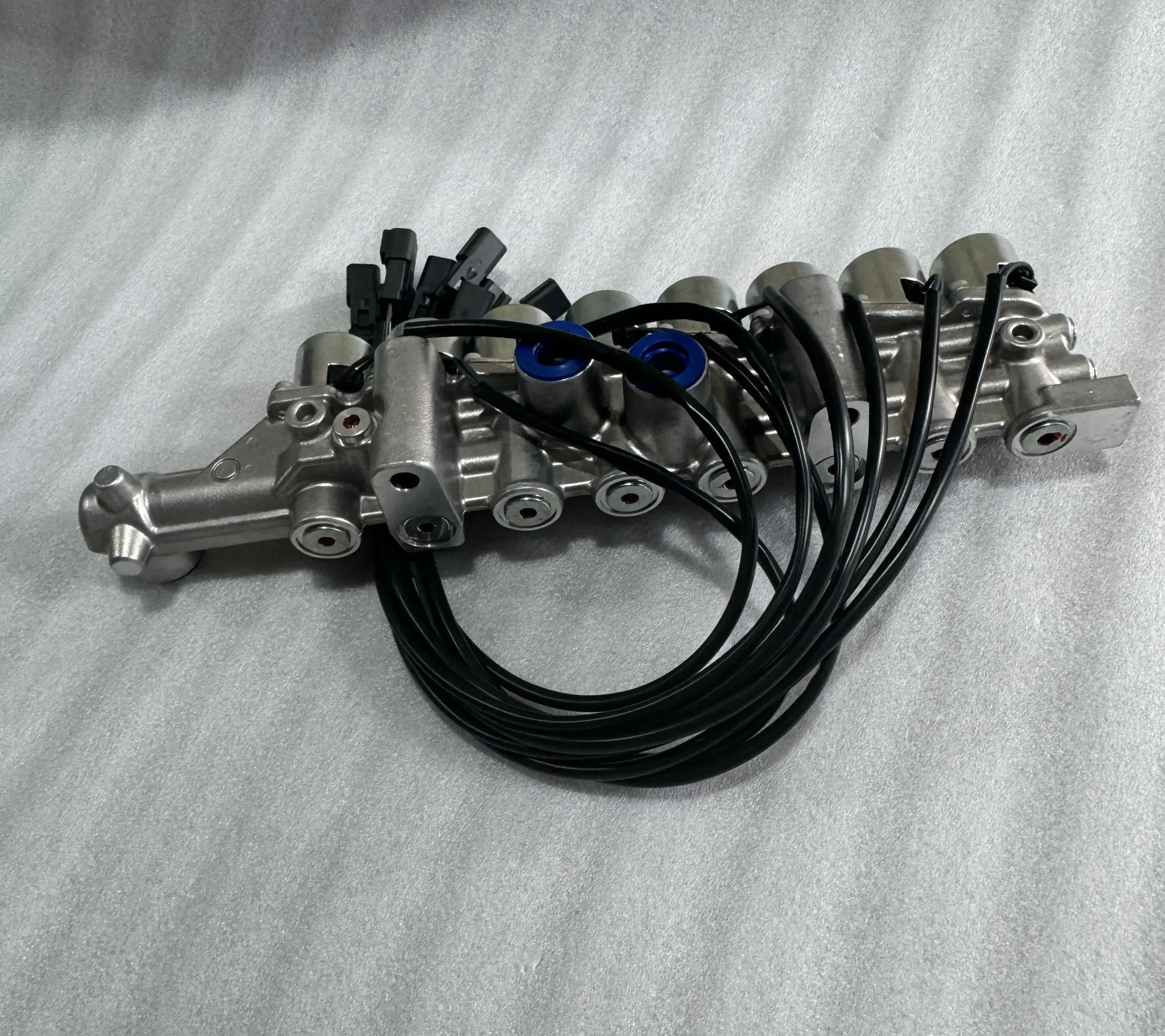 Оригинальный электромагнитный клапан Komatsu 209 – 60 – 41310