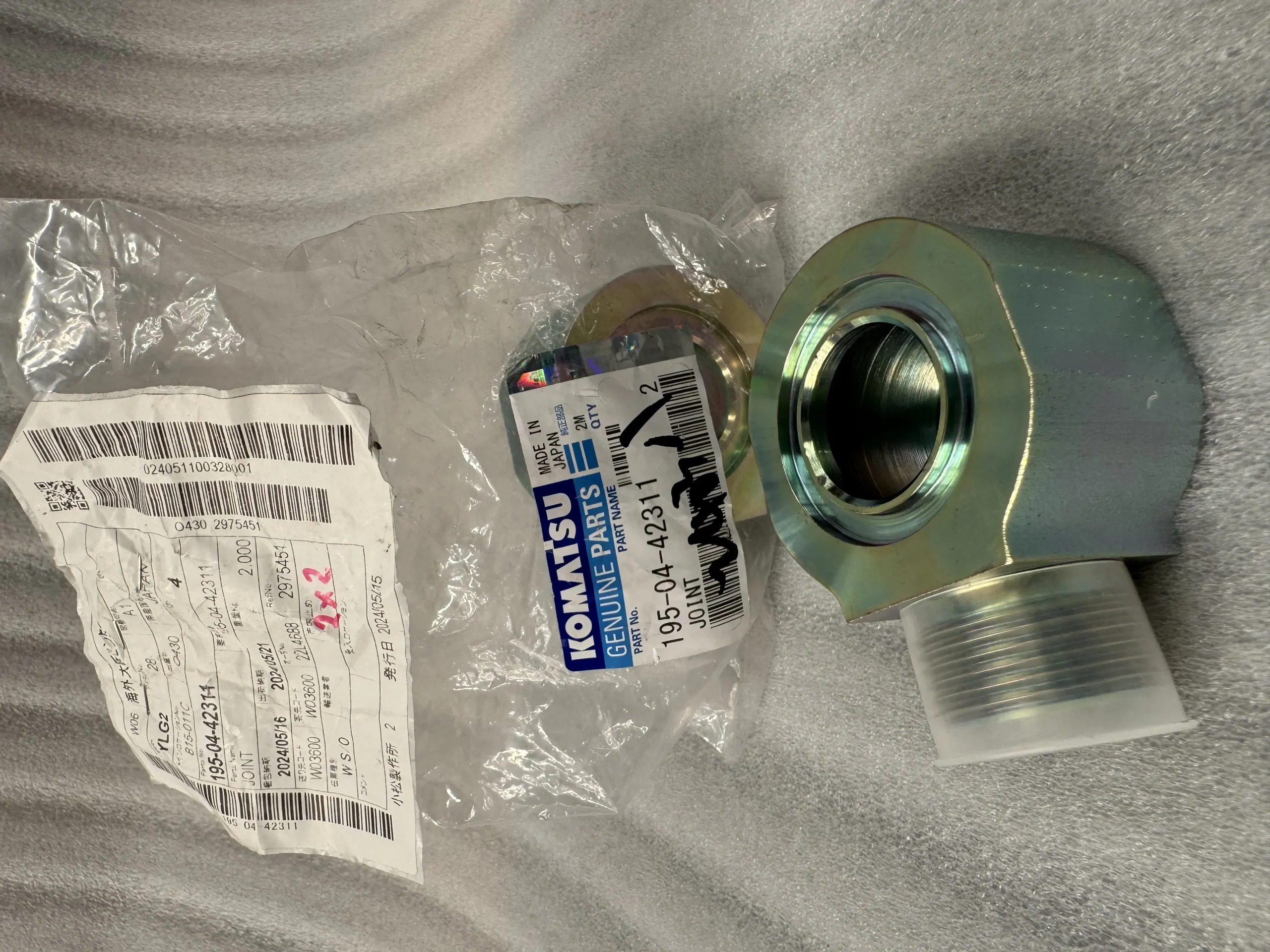 Оригинальные разъемы Komatsu 195 – 04 – 42311