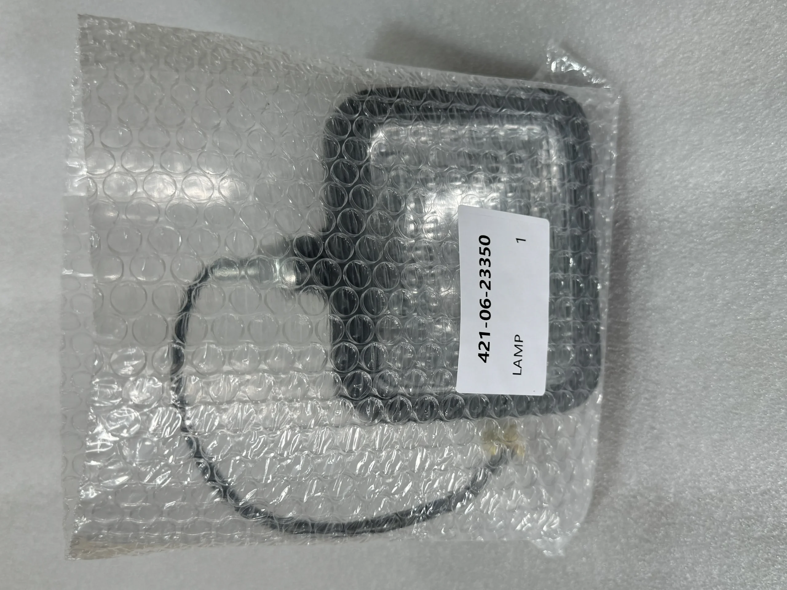 Оригинальная лампа Komatsu 421 – 06 – 23350