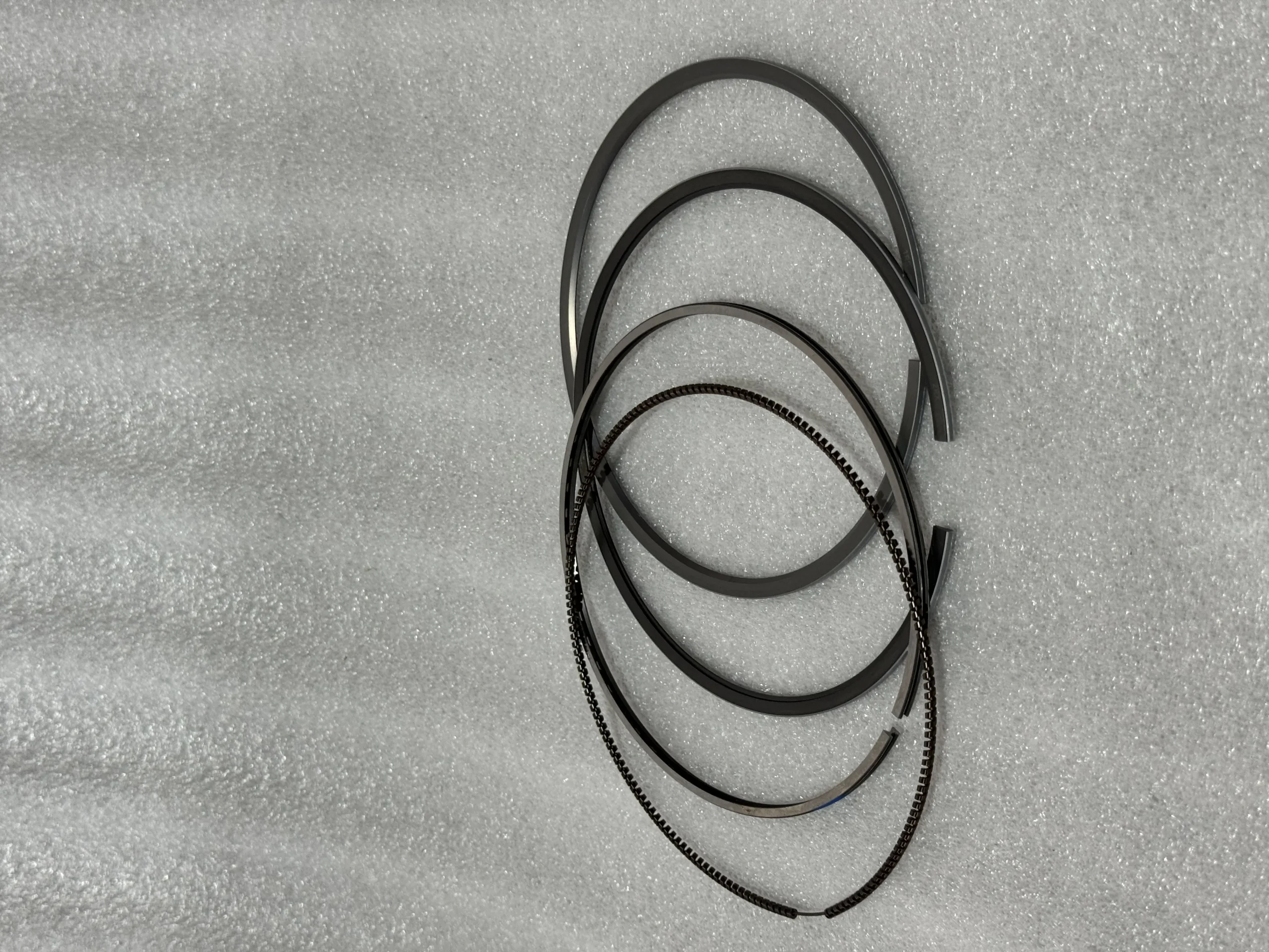 Оригинальное поршневое кольцо KOMATSU в сборе 6261 – 31 – 2030