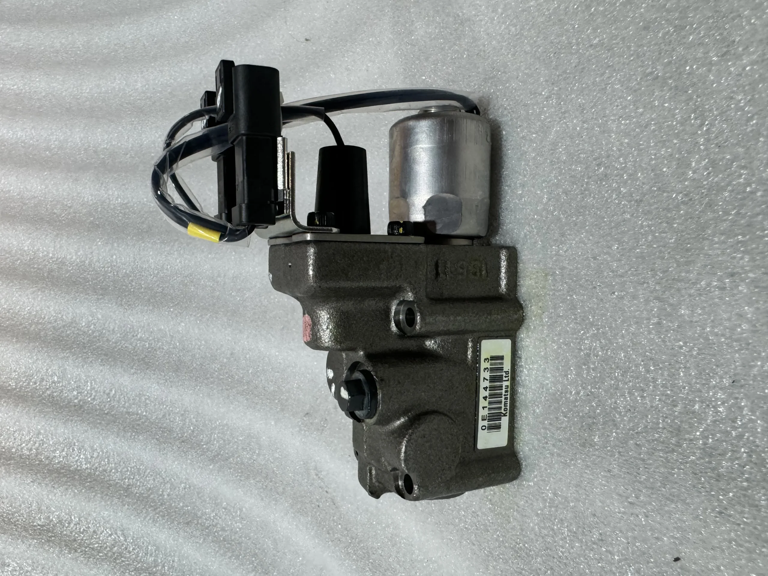 Оригинальный контрольный клапан Komatsu 17A – 13 – 46201