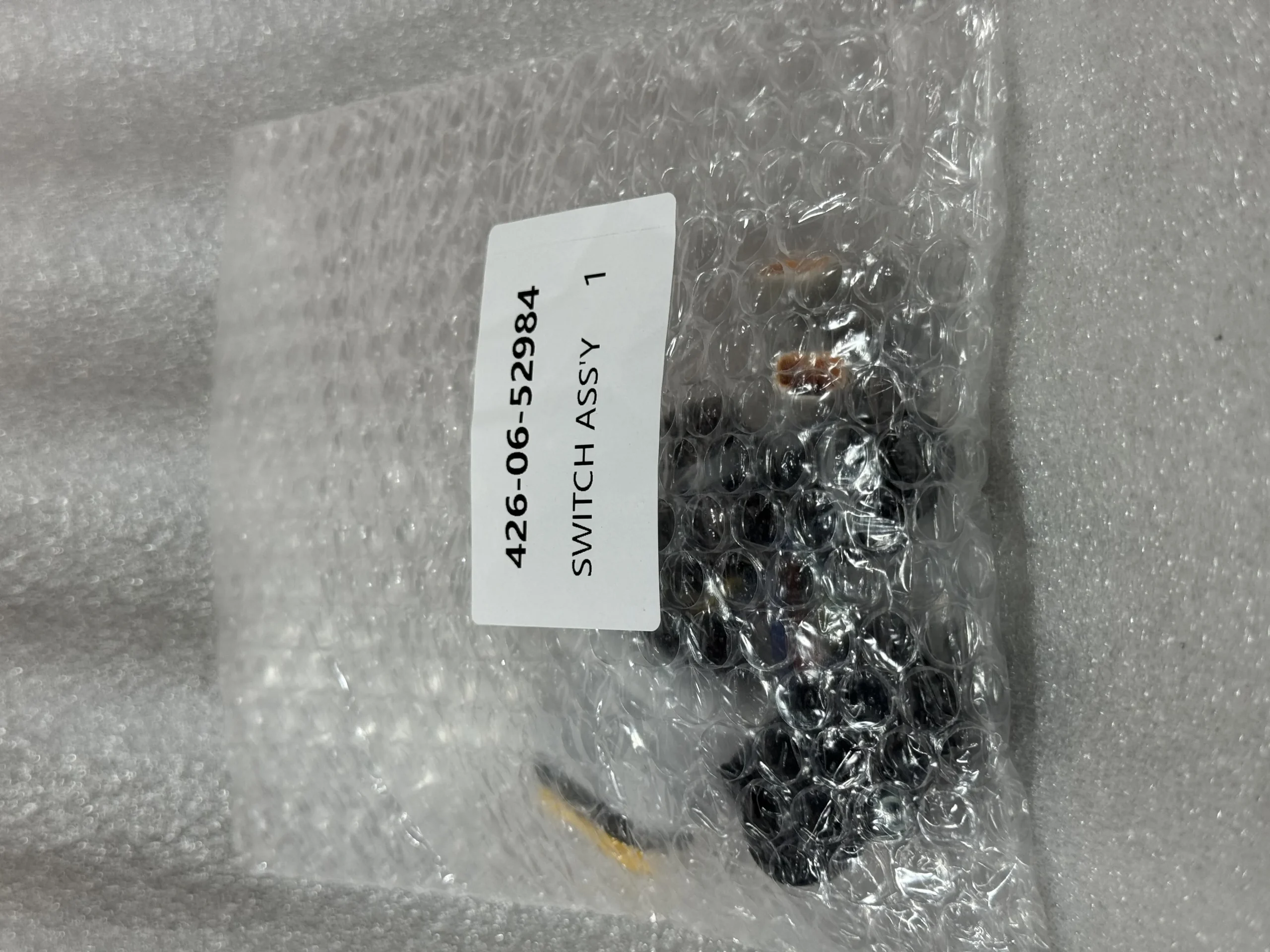 Оригинальный выключатель Komatsu 426 – 06 – 52984