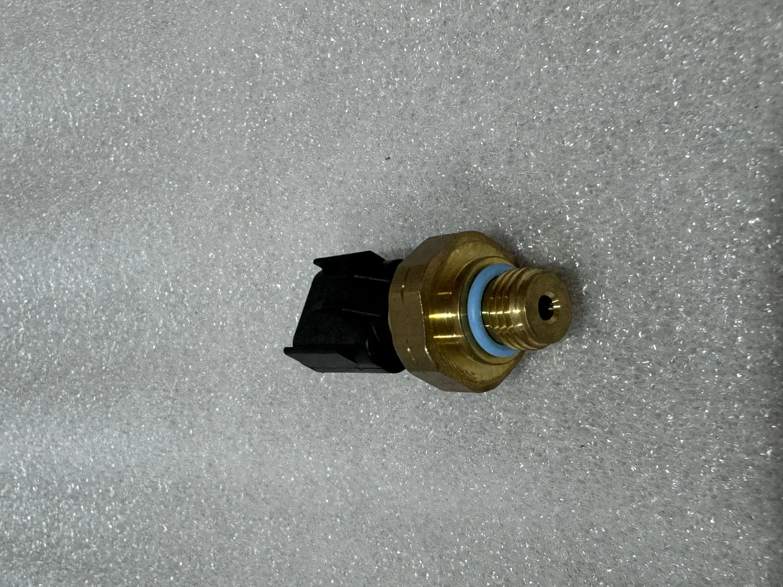 Оригинальный датчик Komatsu 6219 – 81 – 1961