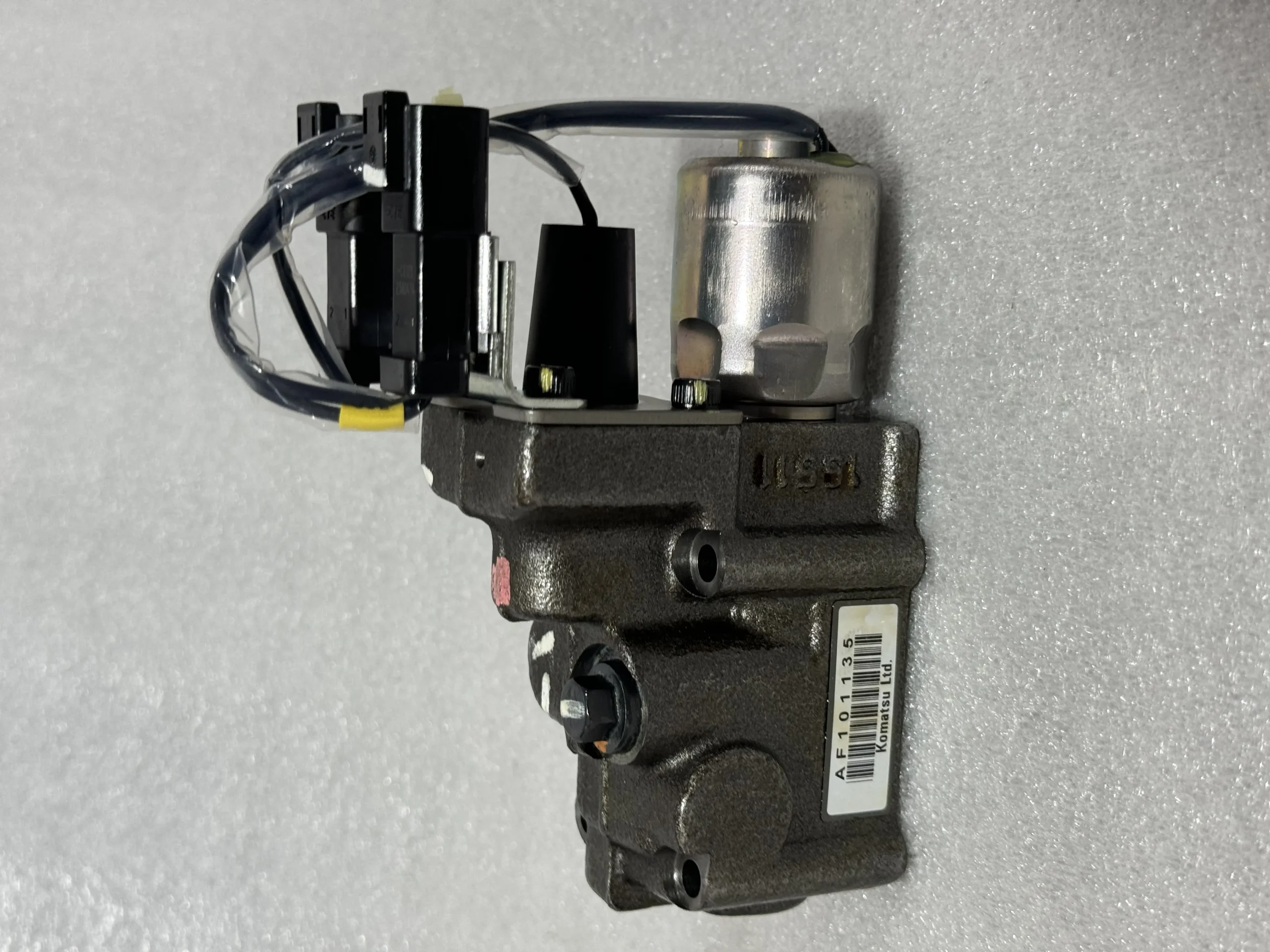 Бульдозер Komatsu D375A – 6ecmv сборка 195 – 13 – 85601