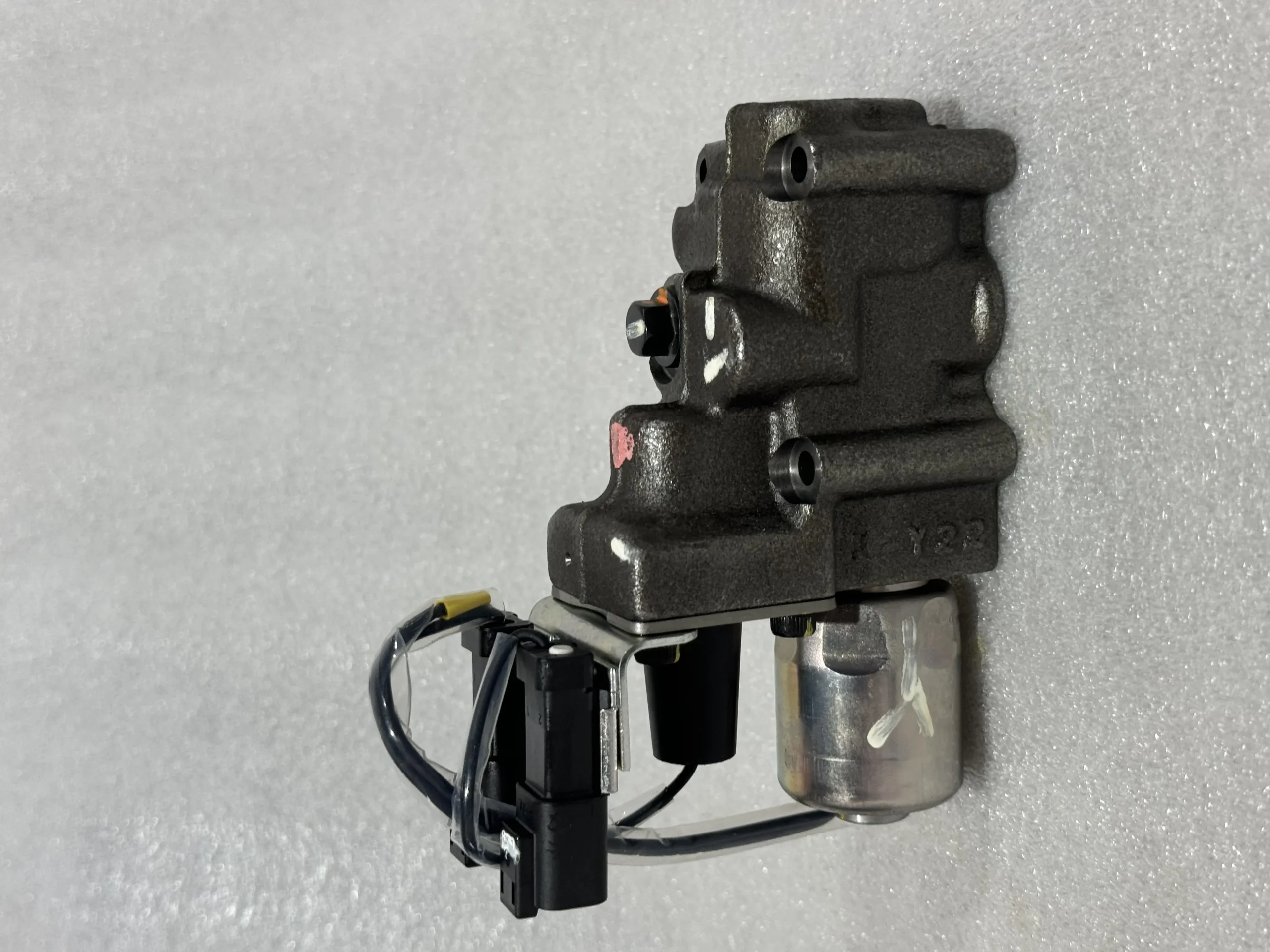 Бульдозер Komatsu D375A – 6ecmv сборка 195 – 13 – 85601