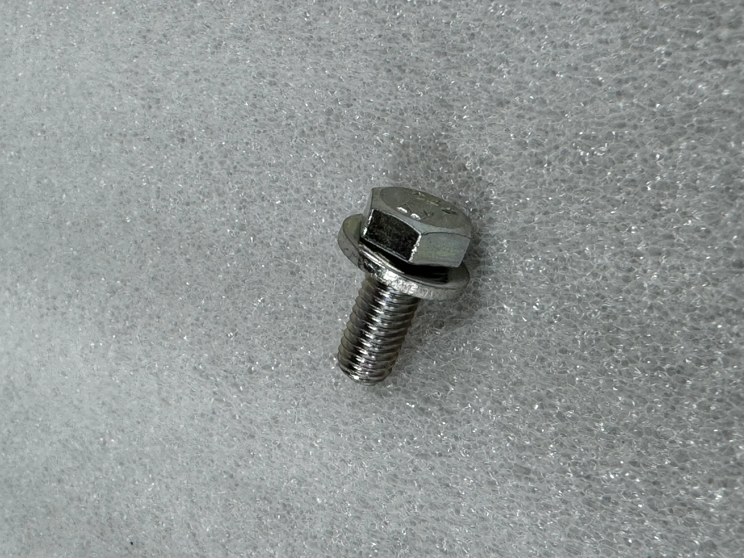 КОМАТСУ ФОРКЛИФТ 01010-80820 БОЛТ – M8 X 1.25