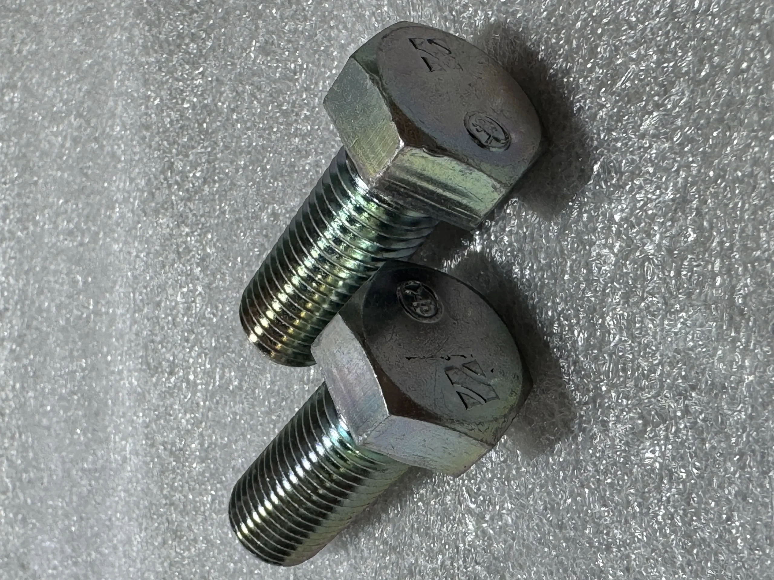 Механическая арматура Komatsu M16 x 40mm Bolt – 01010 – 81640