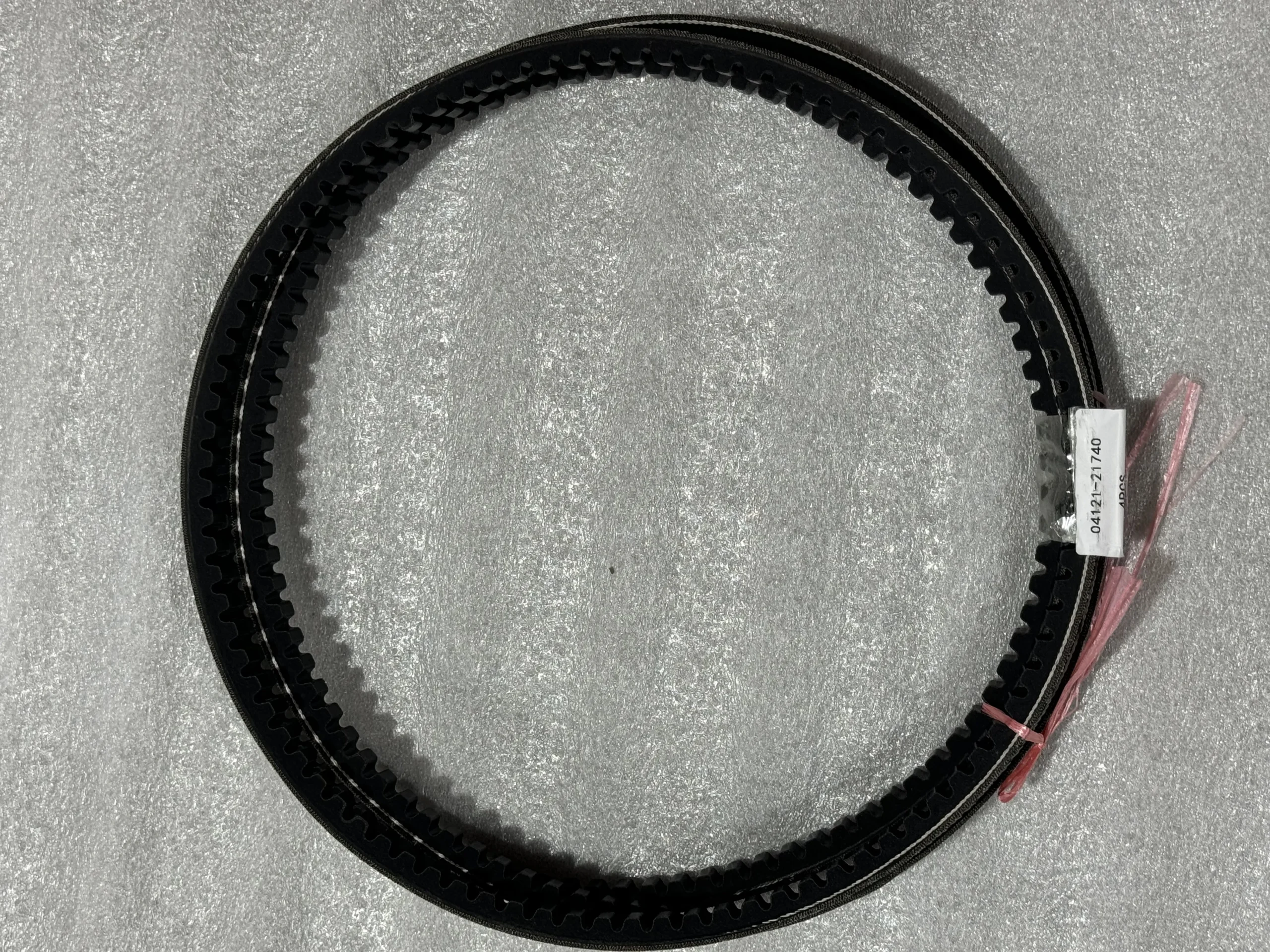 оригинальный ремень Komatsu 04121-22271, 04121-22265, 04121-22267, 04121-22268, 04121-22258, 04121-22264, 04120-31748, 04121-21740, 04121-21741