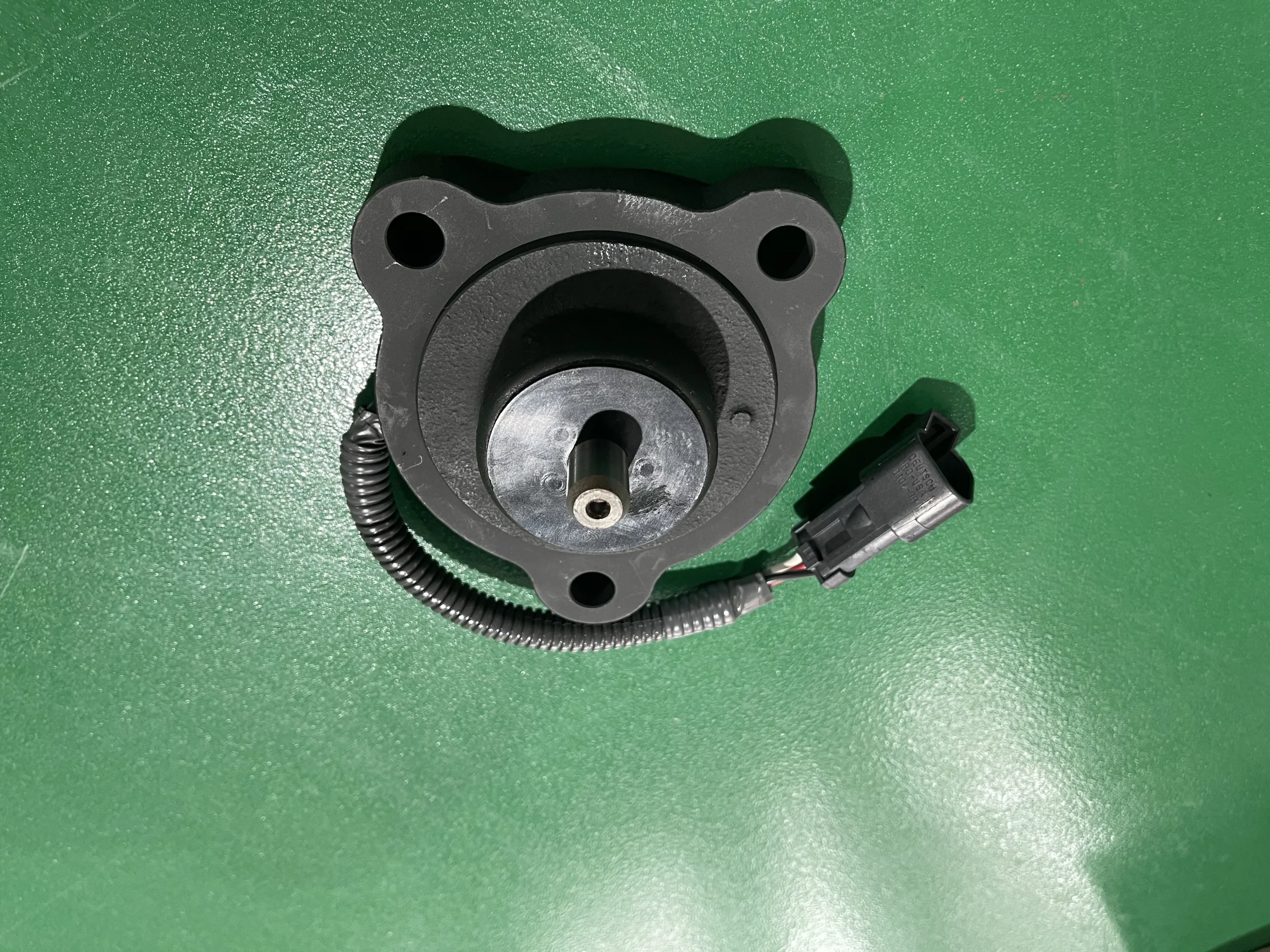 Датчик Komatsu 7861 – 93 – 8710 / 8712 для PC50 – PC228 и WA380.