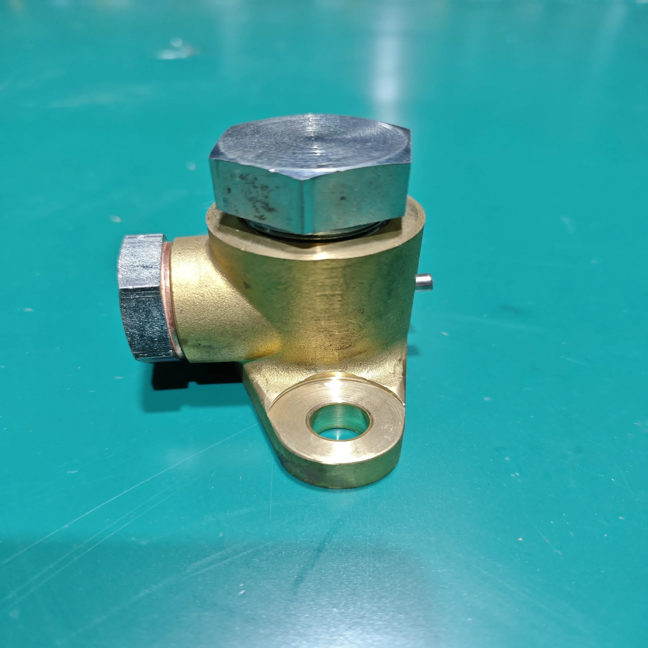 Оригинал Komatsu 6693 – 22 – 5600 Компоненты клапанов KOM Parts GD555, GD655 и т.д.