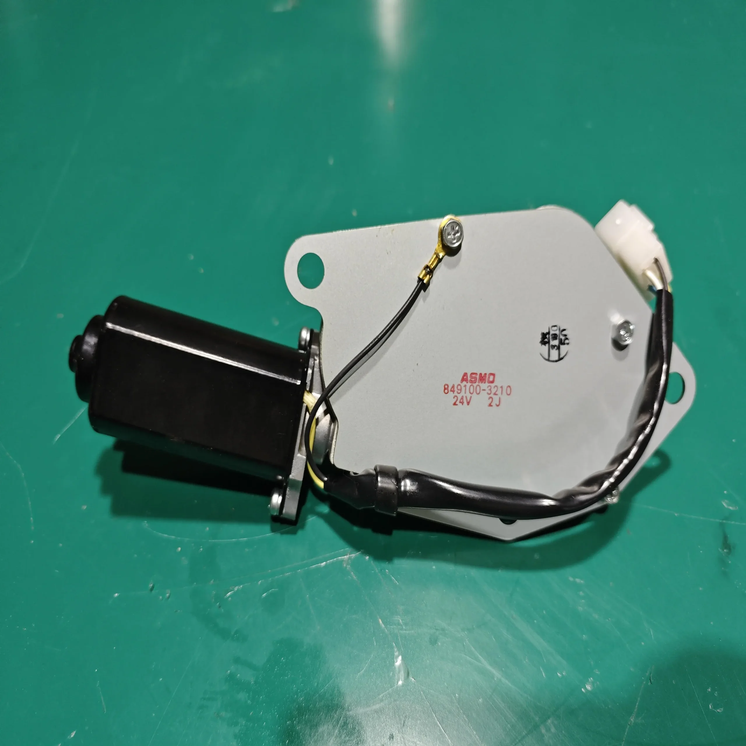 Оригинальный электродвигатель Komatsu, стеклоочиститель 23b – 951 – 2610