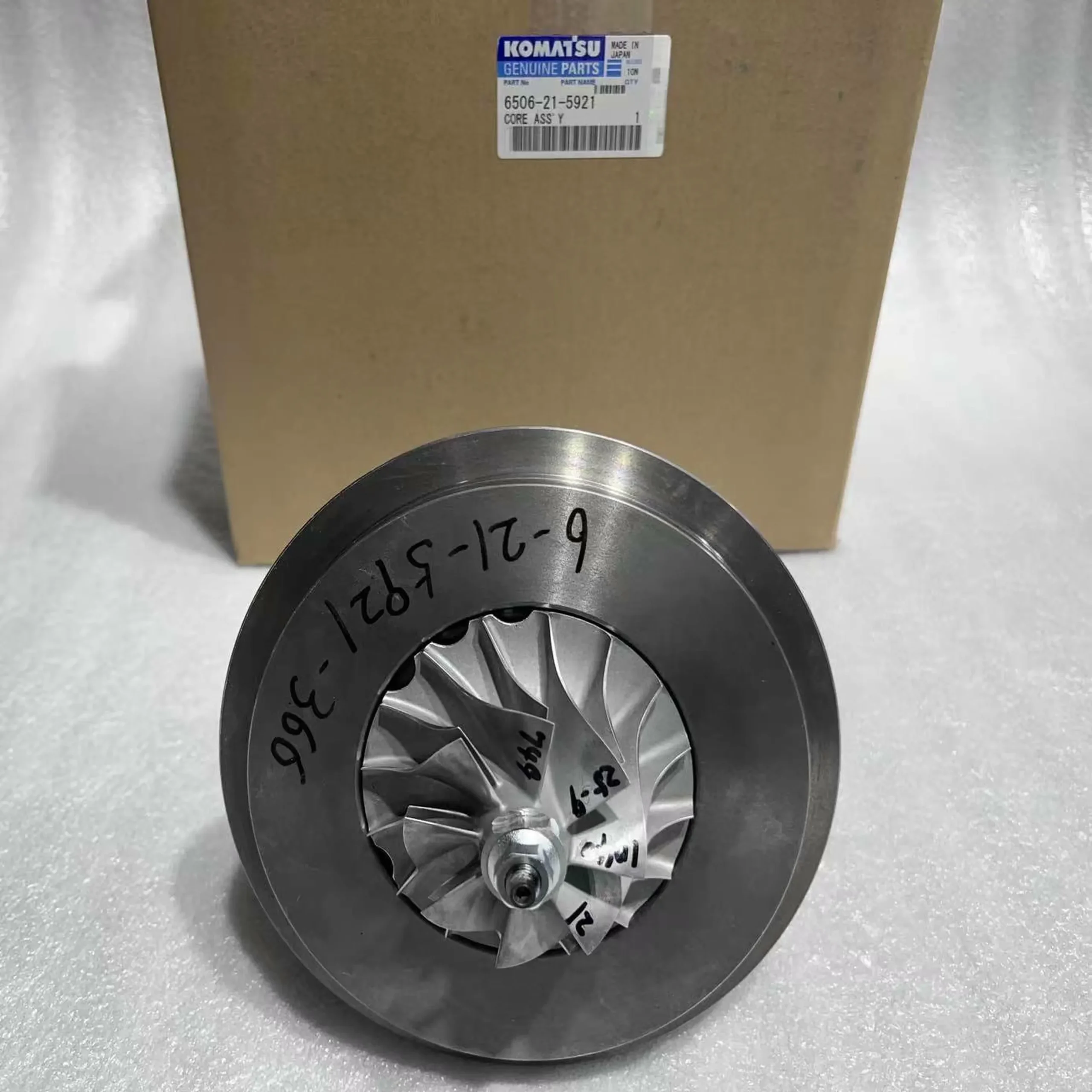 Оригинальные компоненты Komatsu 6506 – 21 – 5921