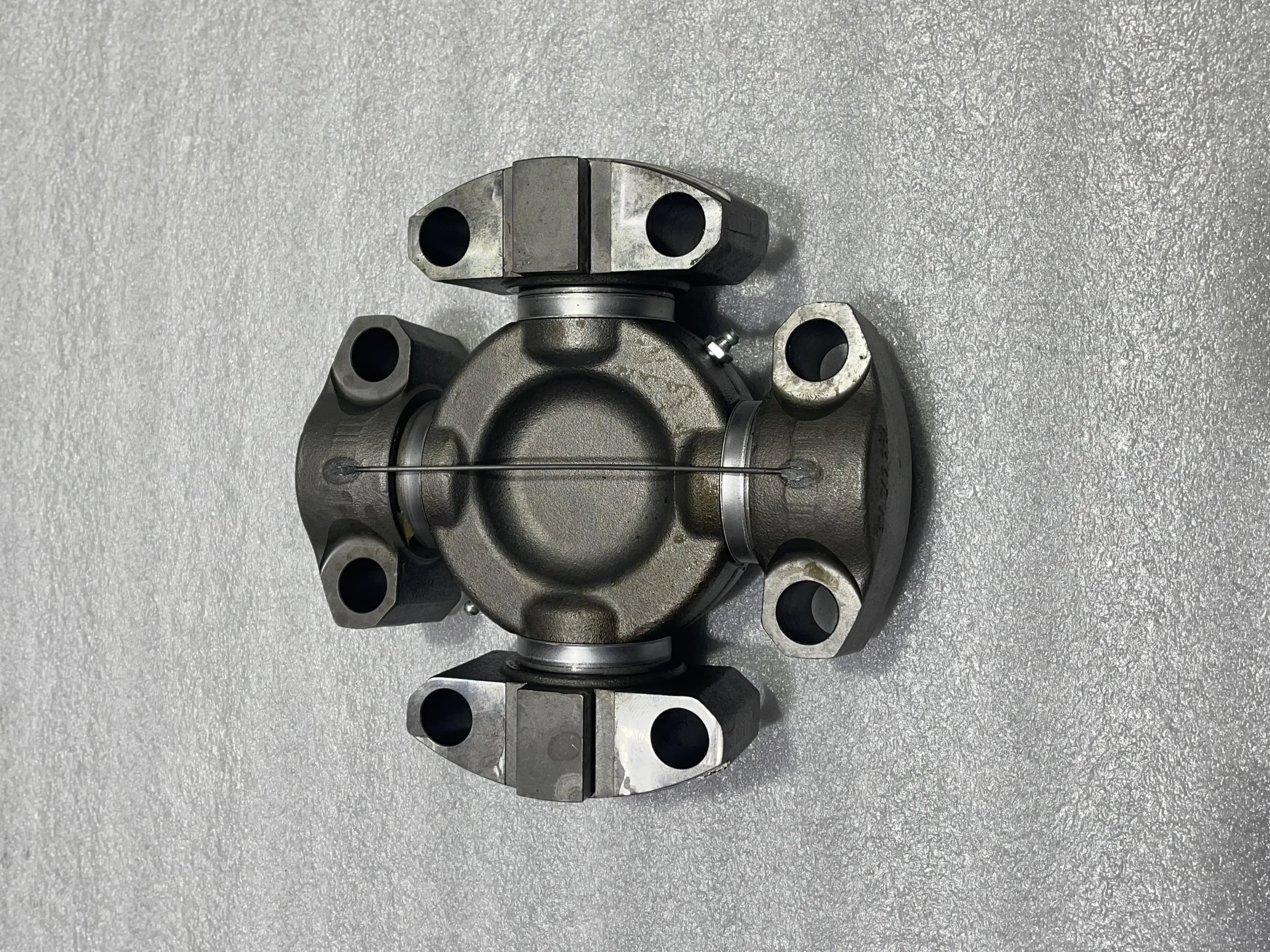 Компоненты Komatsu для настоящих пауков 561 – 20 – 71100