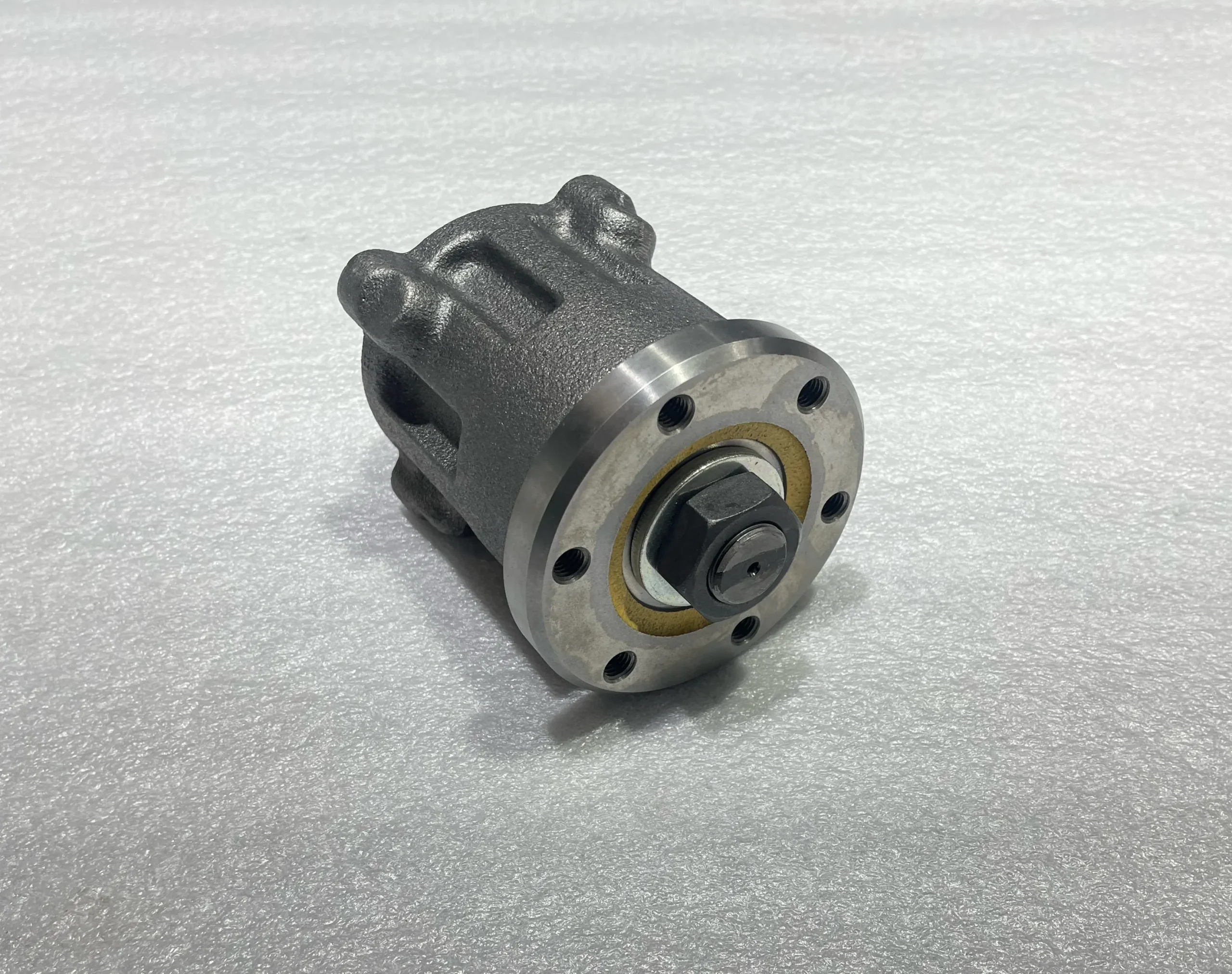 Оригинальные детали двигателя CASE ASSY FAN DRIVE 6151 – 61 – 3201