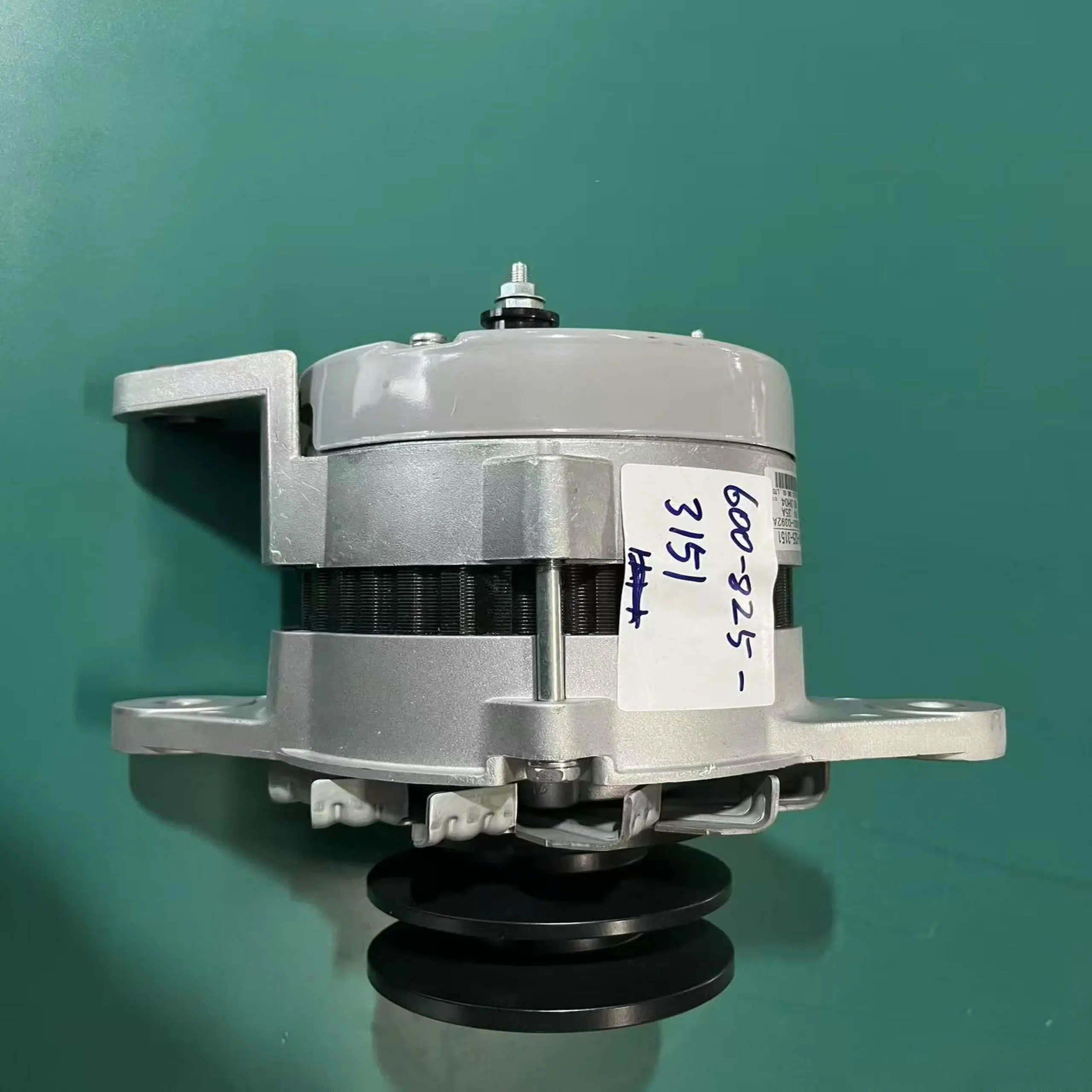 24V 40A Excavator Engine Alternator for Komatsu PC400 600-825-3151