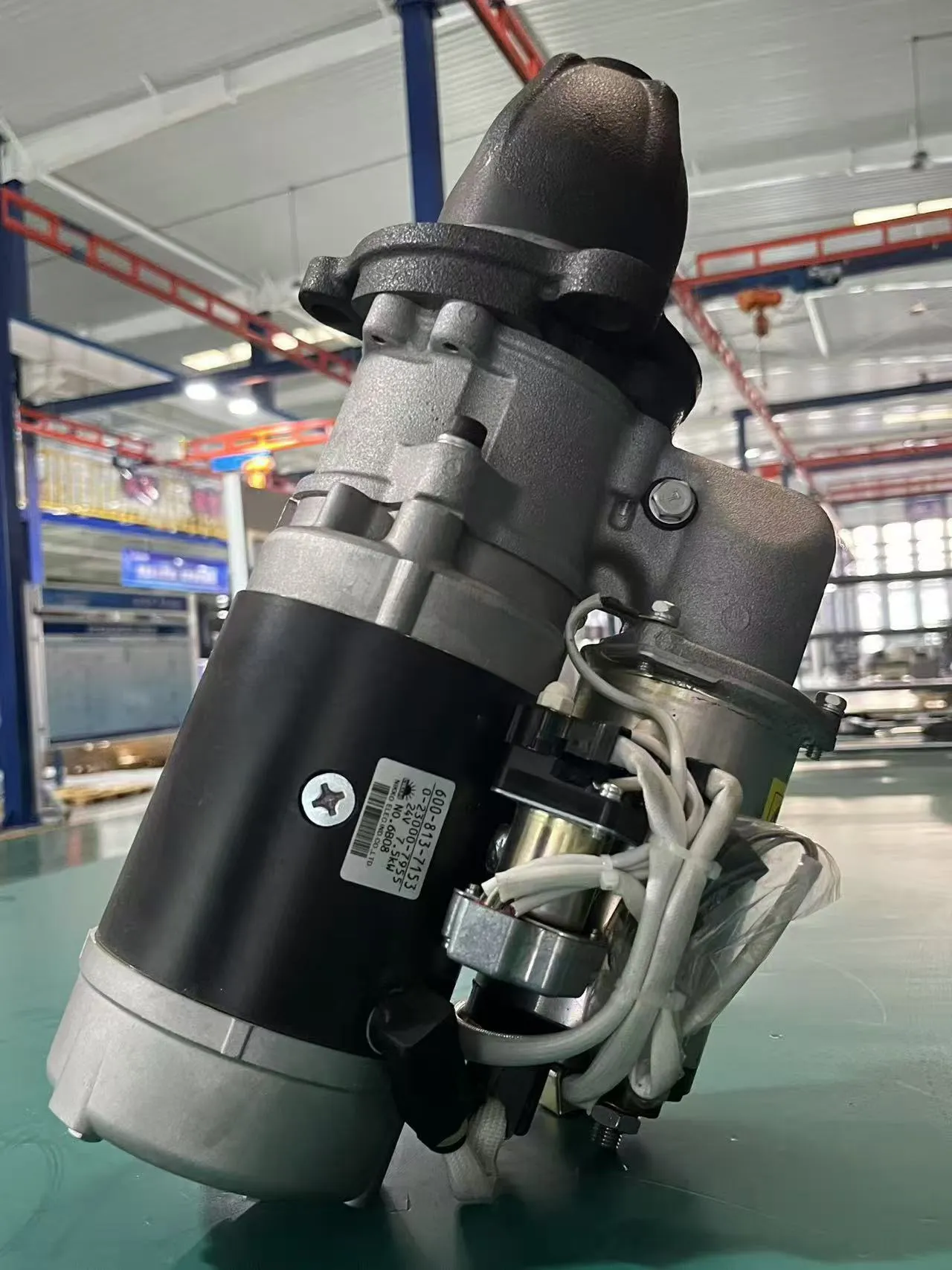 Komatsu Оригинальный 600 – 813 – 7153 Мотор запуска Komatsu, 7,5 кВт