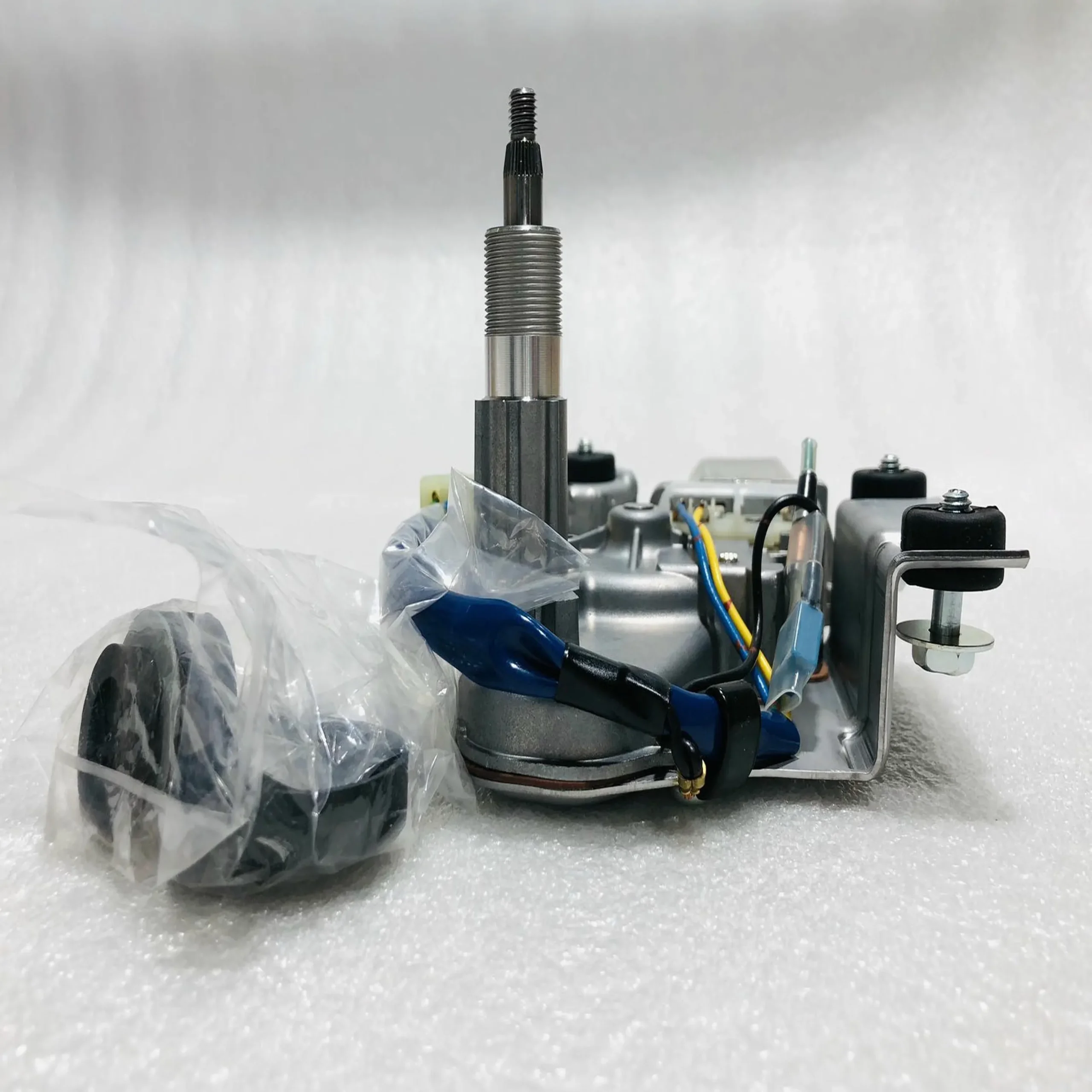 Оригинальный дождеочиститель Komatsu, 42c – 56 – 11391 справа