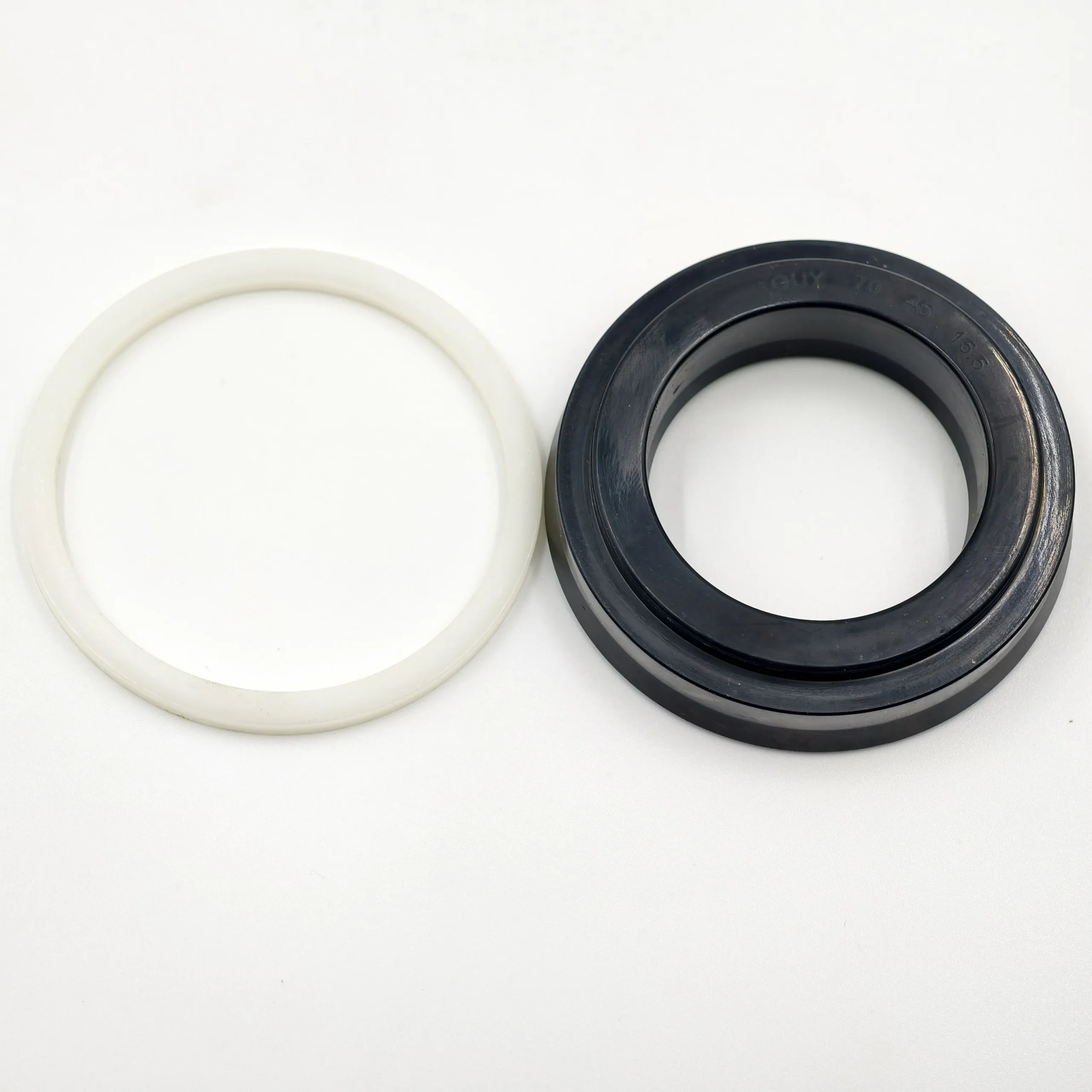 Прокладки оригинального завода Komatsu 09370 – 00070