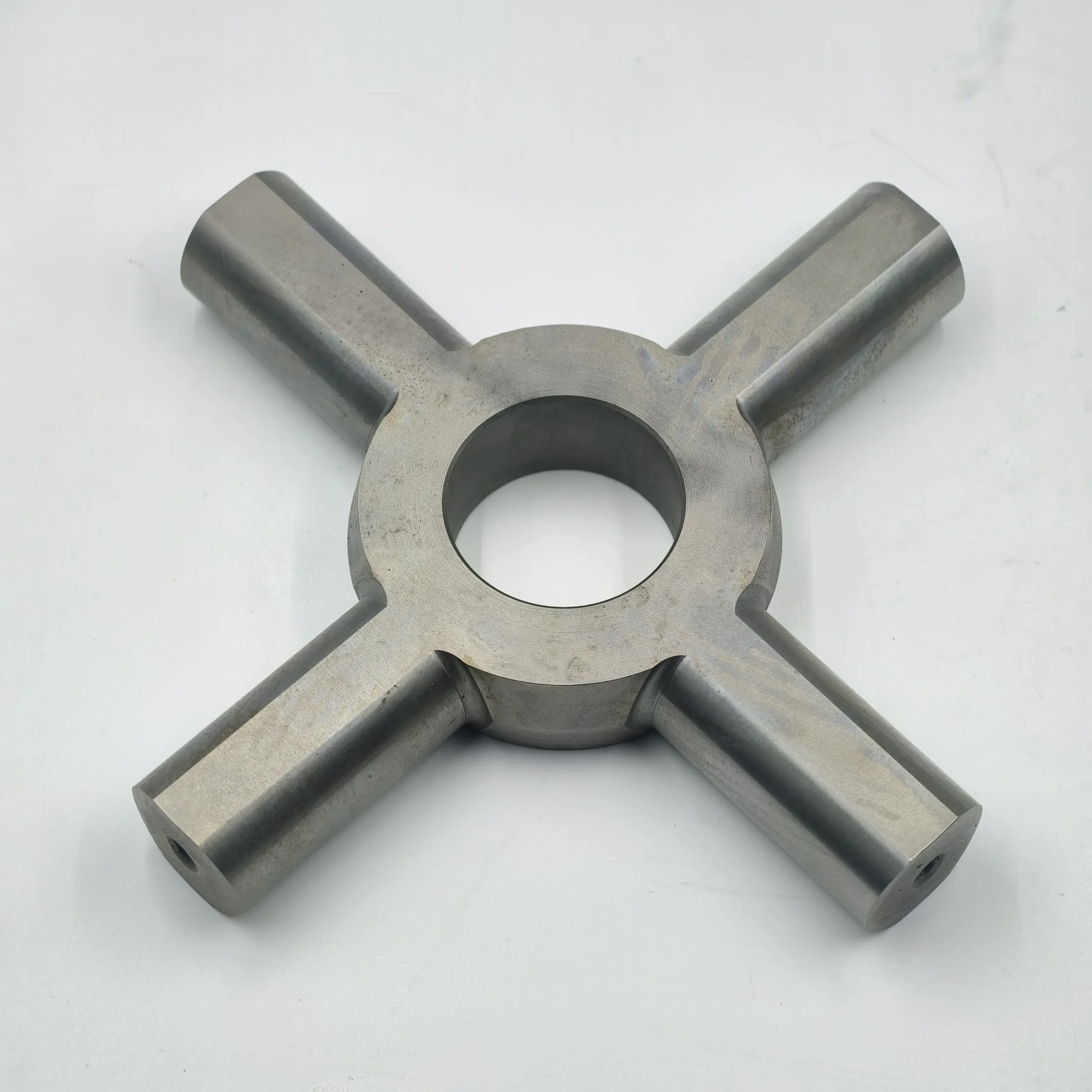 Оригинальный оригинал Komatsu подходит для осей 421 – 22 – 11440 Komatsu WA300 – 3, WA320 – 3, WA380 – 3 и других моделей