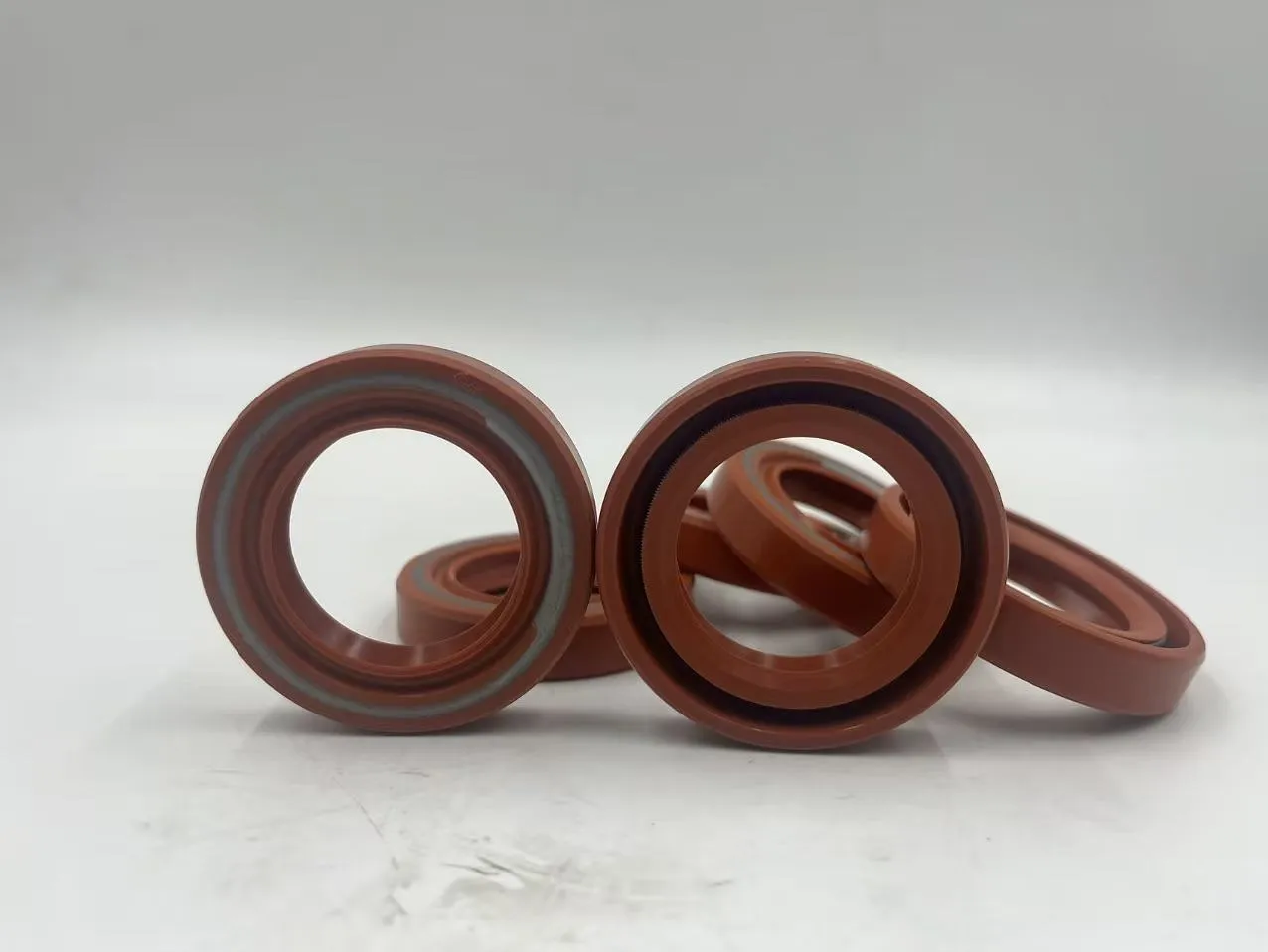 07438 – 71260 уплотнения, масляные сальники Запасные части Komatsu