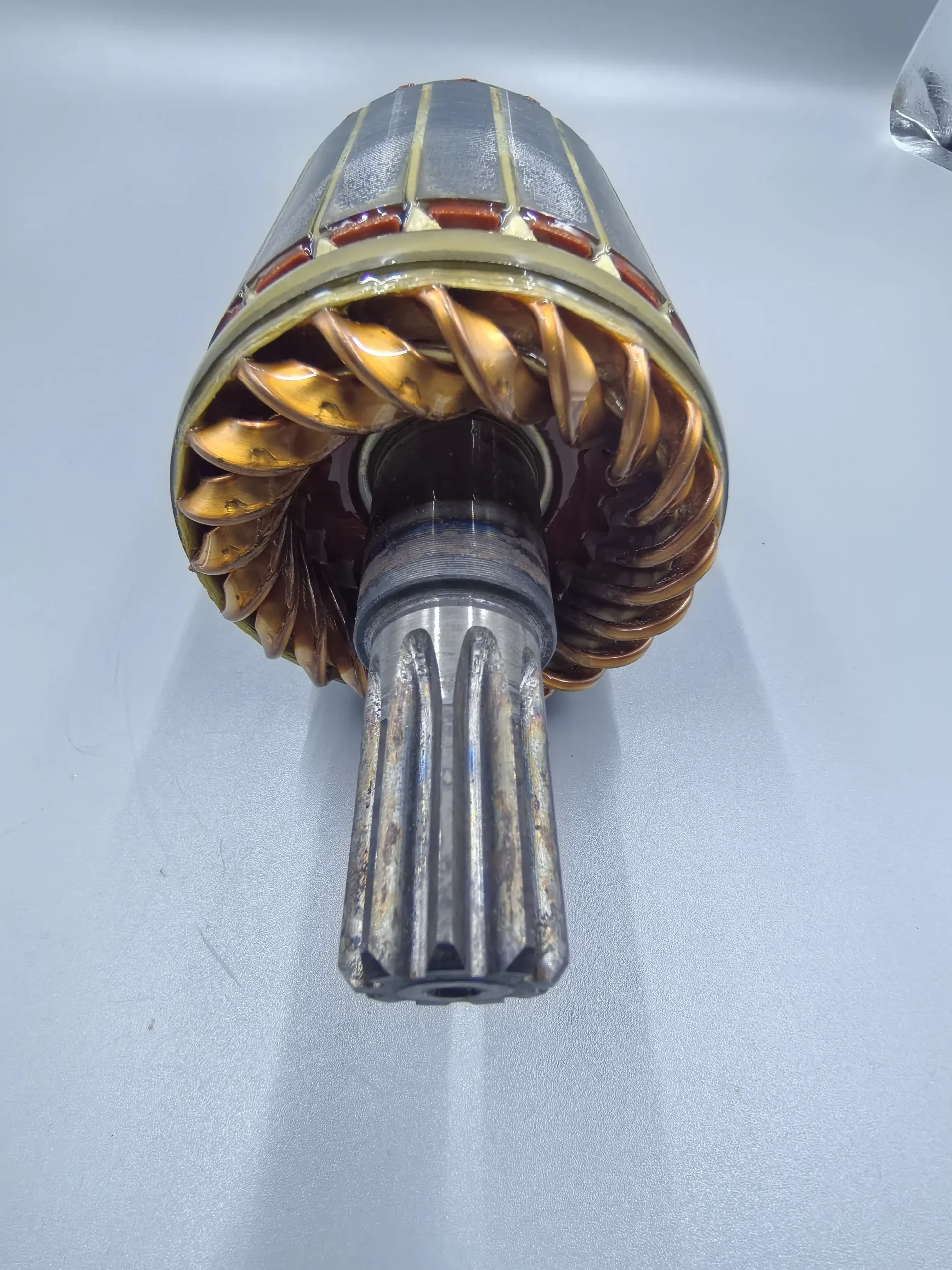 KD0-23100-0231 Якорь В Сборе Оригинальный Komatsu