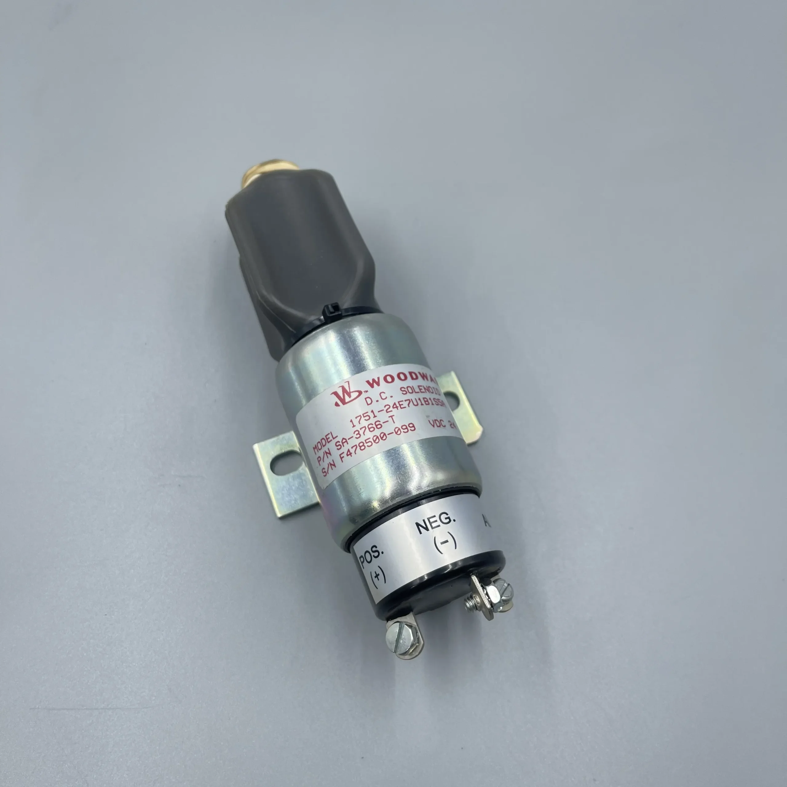 Запчасть 600-815-7550 Соленоид KOMATSU，есть в наличии на нашем складе, по выгодной цене