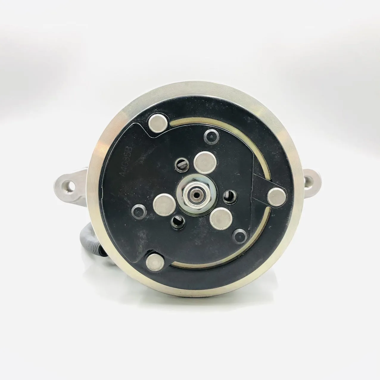 Комацу (Komatsu) 22L-979-2200 AIR CONDITIONER COMPRESSOR 22L-979-2200 For Komatsu Excavator