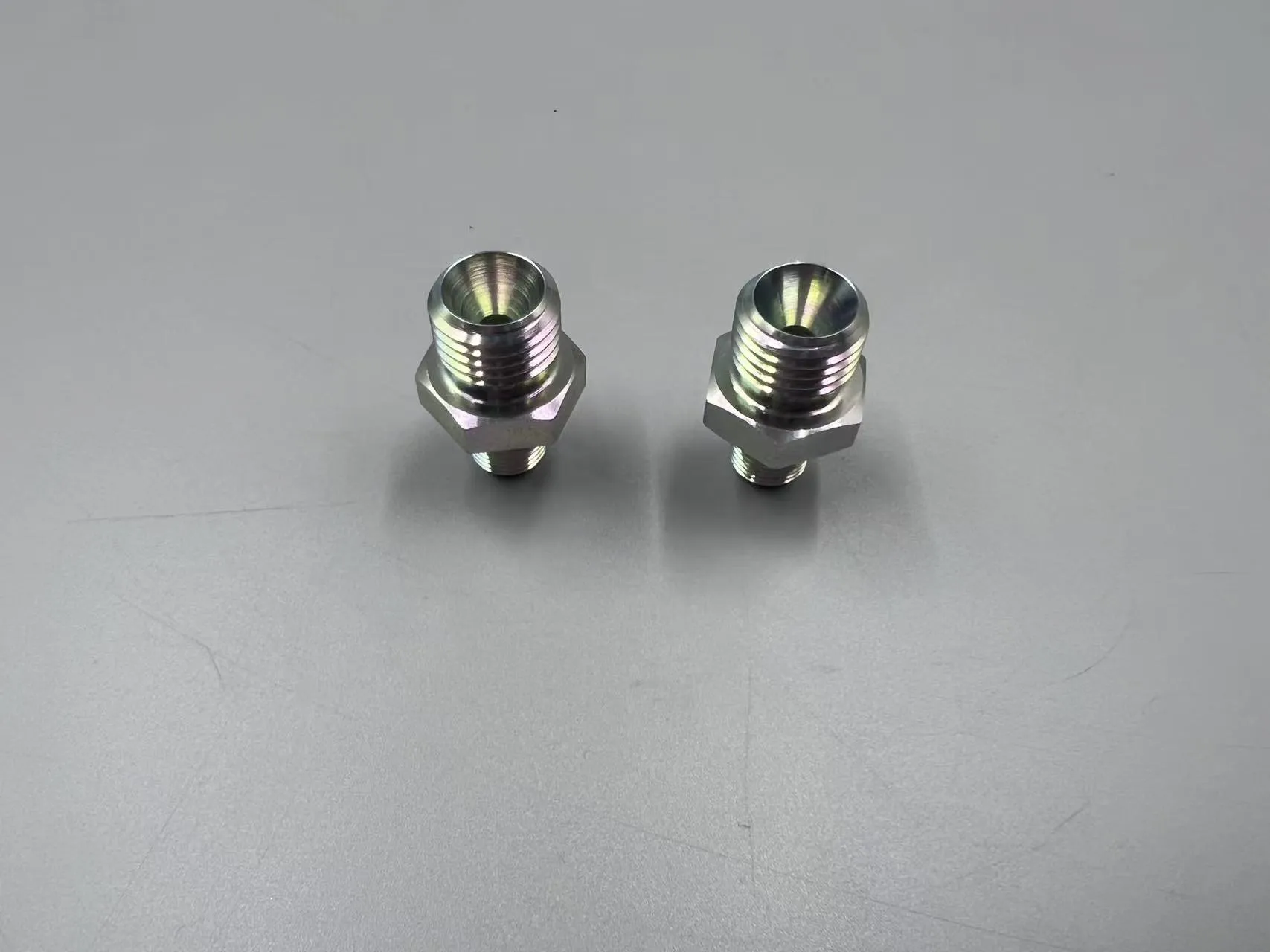 Запчасть 07213-50710 (ТРУБНЫЙ АДАПТЕР (ШТУЦЕР) Komatsu), есть в наличии на нашем складе, по выгодной цене