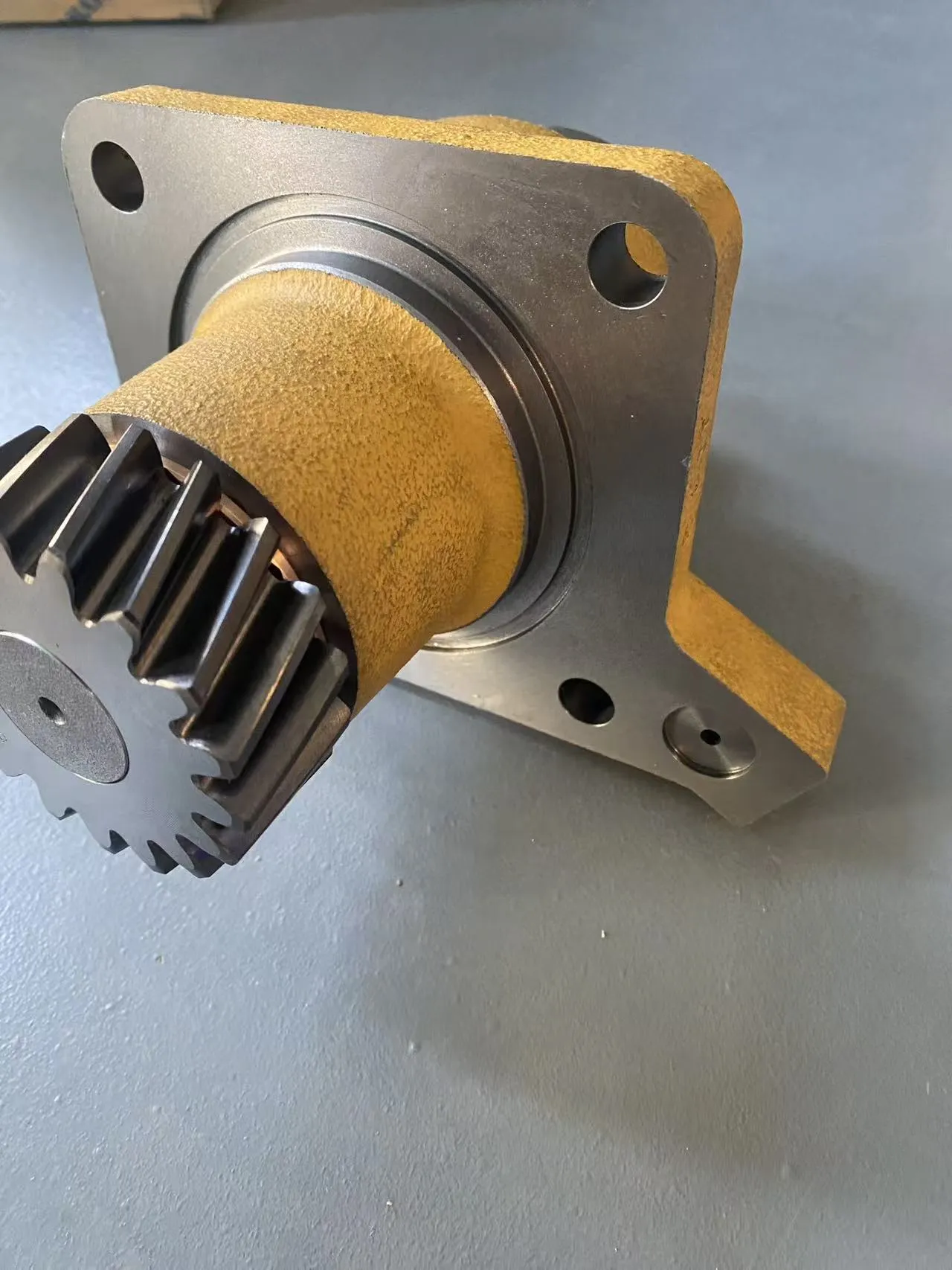 6266-21-3400 ПРИВОД МЕХАНИЗМОВ KOMATSU 6266213400, есть в наличии на нашем складе, по выгодной цене