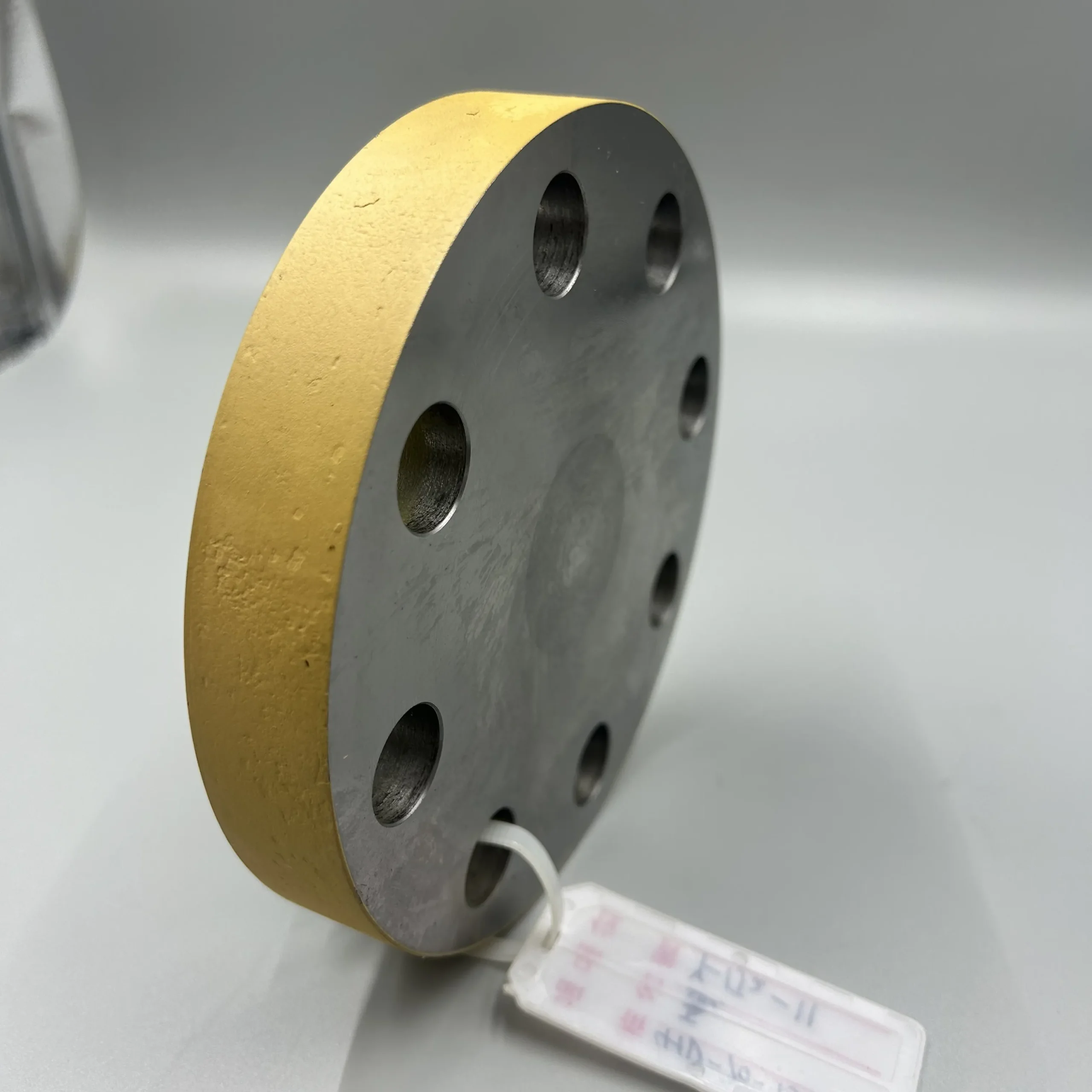 Komatsu 41D-70-15460 Plate по выгодной цене, есть в наличии на нашем складе