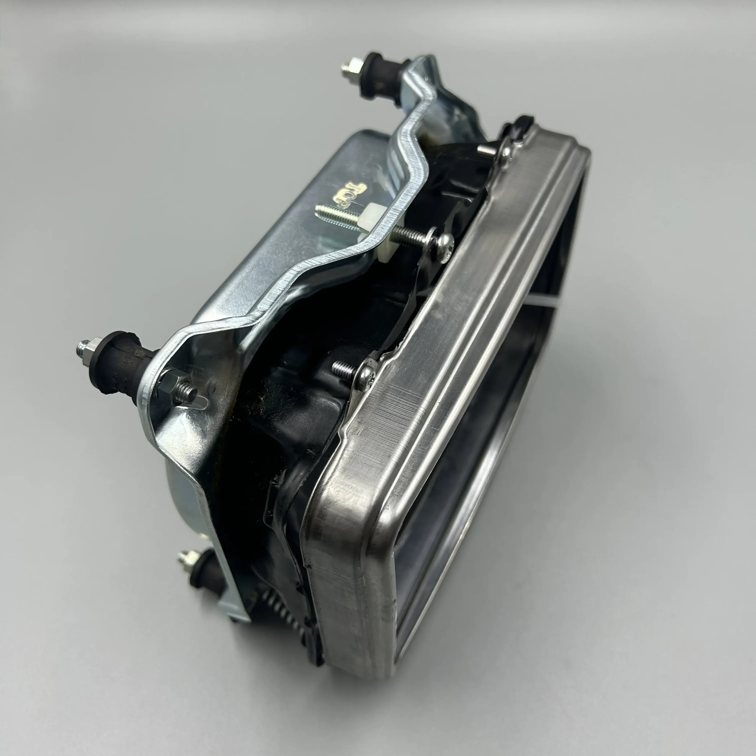 561-06-61290 Dump Truck Bracket for Komatsu HD985-5 HD785-7 по выгодной цене, есть в наличии на нашем складе