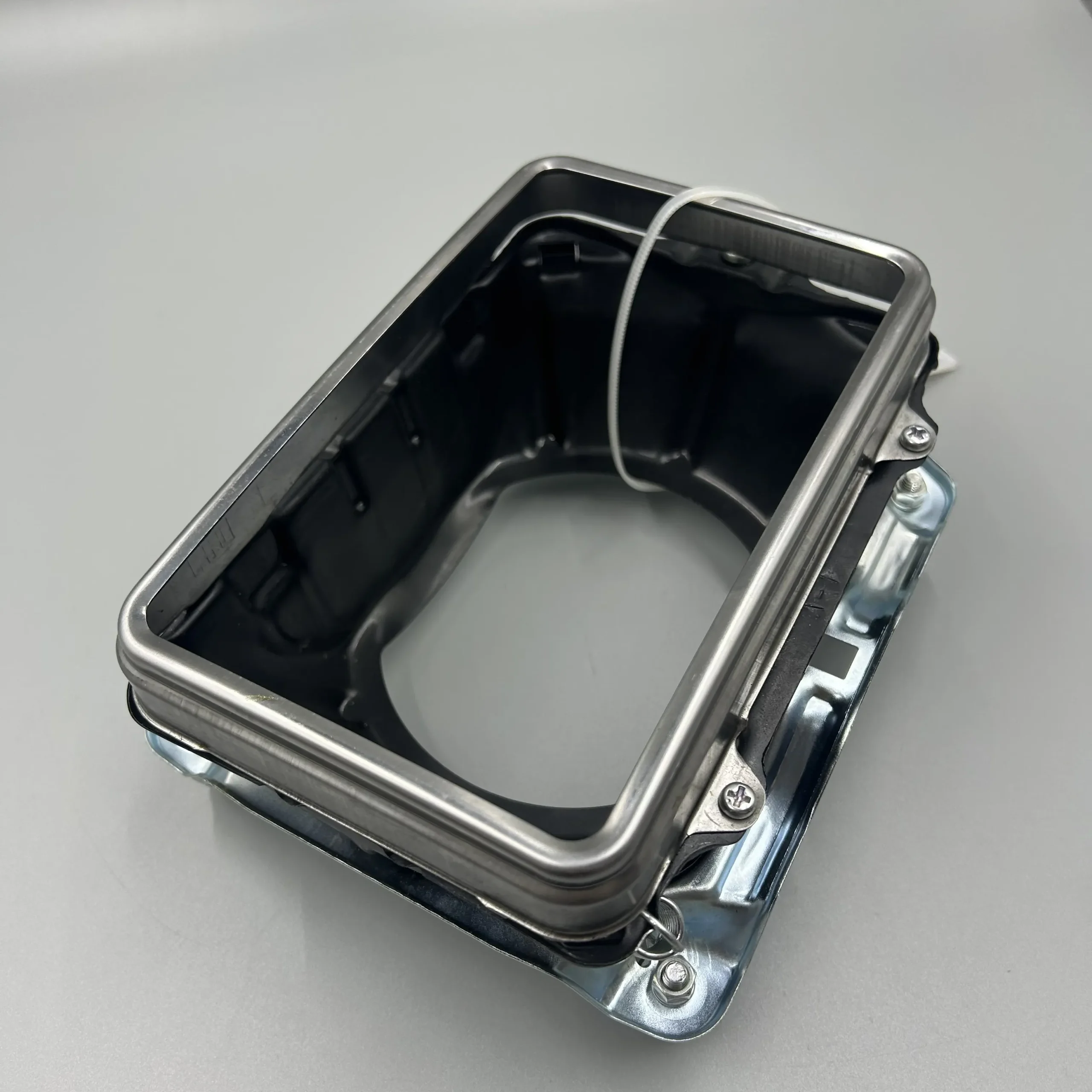 561-06-61290 Dump Truck Bracket for Komatsu HD985-5 HD785-7 по выгодной цене, есть в наличии на нашем складе