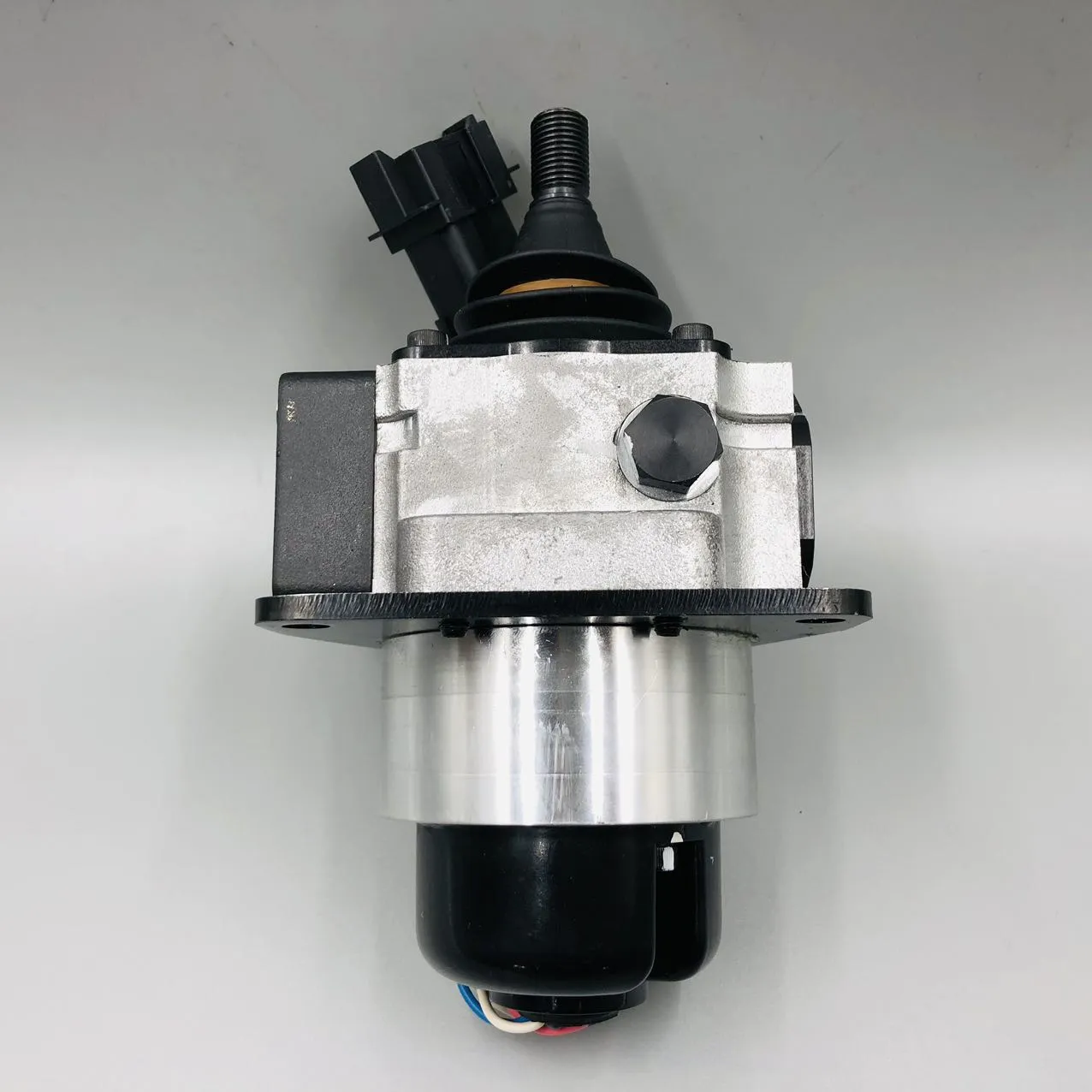 702-16-02290 Joystick Ever Assy for Komatsu D155 D65-15 D85-15 D275-5 Dozer, по выгодной цене, есть в наличии на нашем складе