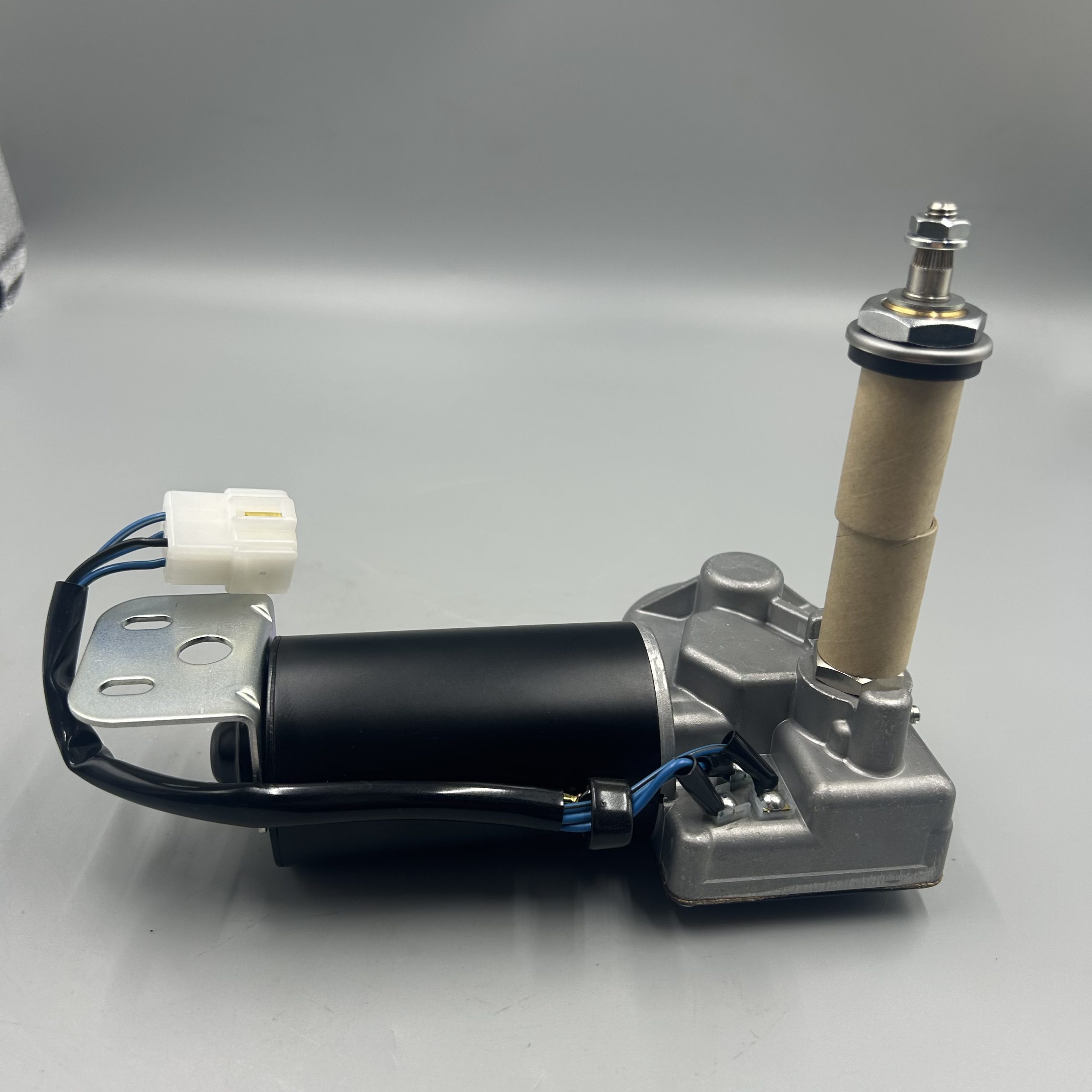 14X-911-3141 Windshield Wiper Motor Assembly, по выгодной цене, есть в наличии на нашем складе