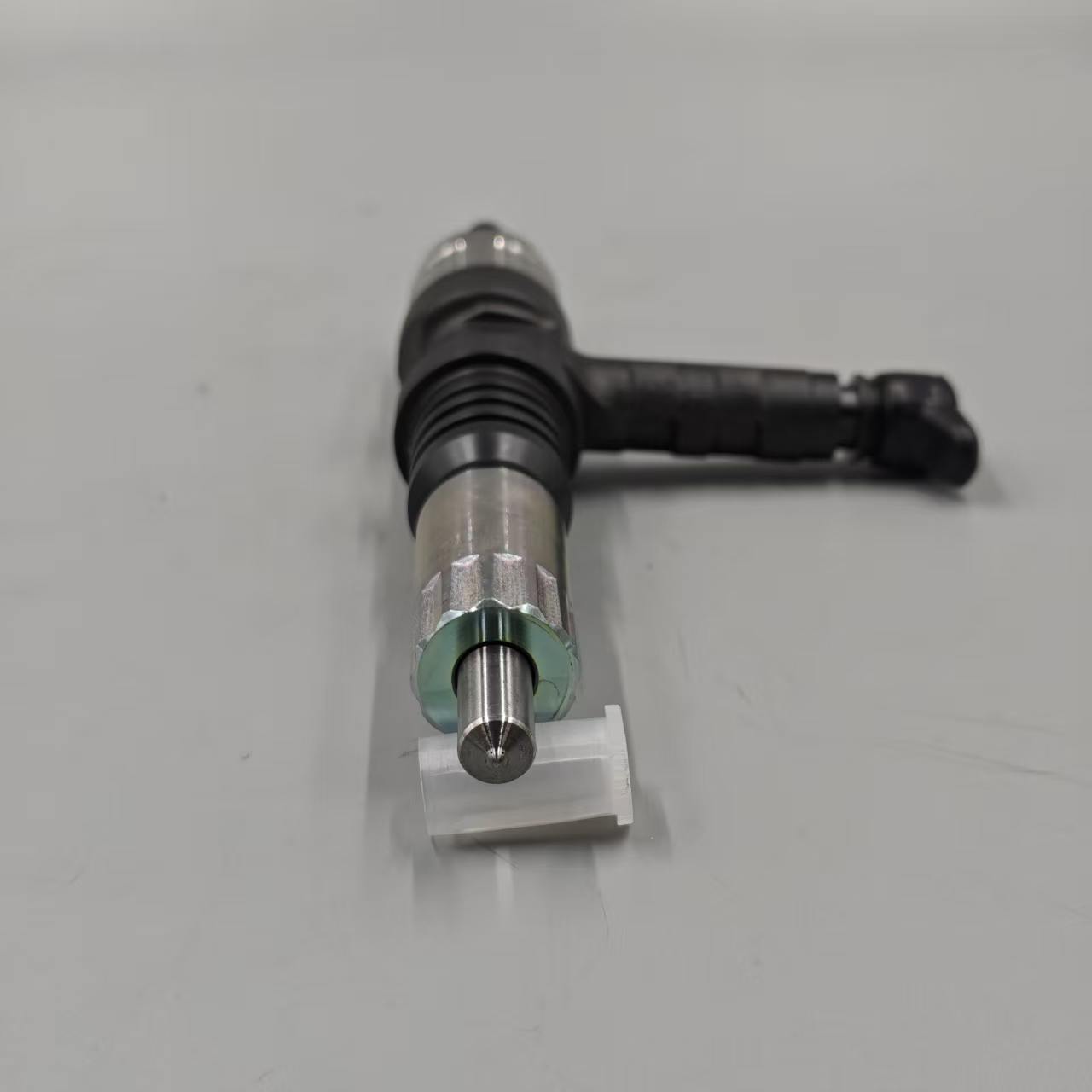 Fuel Injector 095000-6140 6261-11-3200 for Komatsu SAA6D140E PC800-8 PC650-8