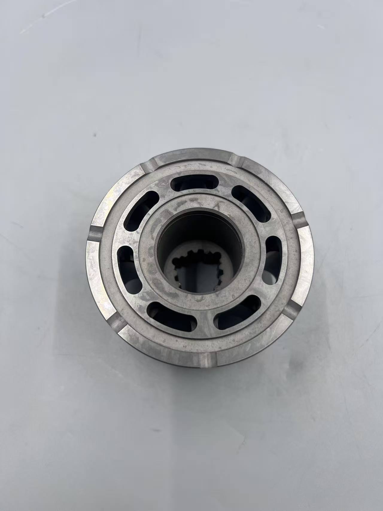 Механические аксессуары Komatsu 708 – S – 13130 Komatsu Block, Cylinder