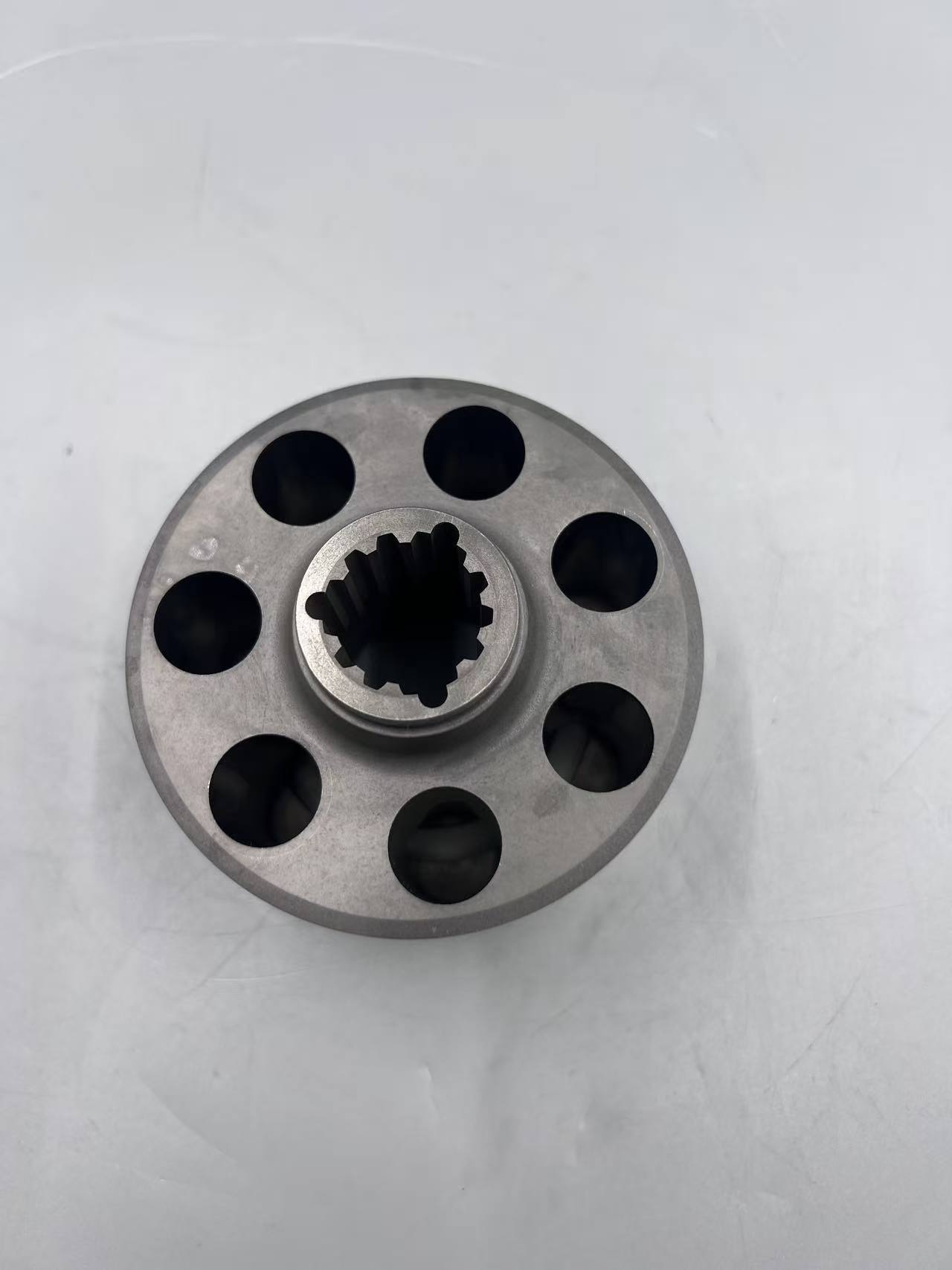 Механические аксессуары Komatsu 708 – S – 13130 Komatsu Block, Cylinder