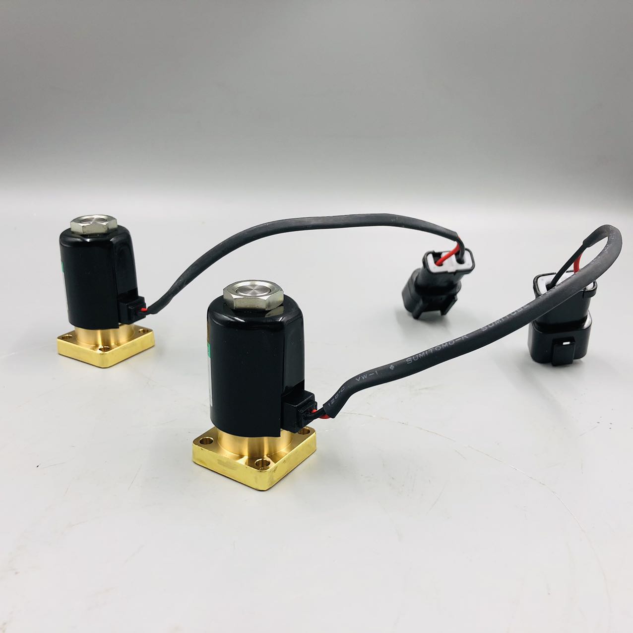Механические аксессуары Komatsu 17A – 15 – 17271 Solenoid Valve 17A1517271 Compatible