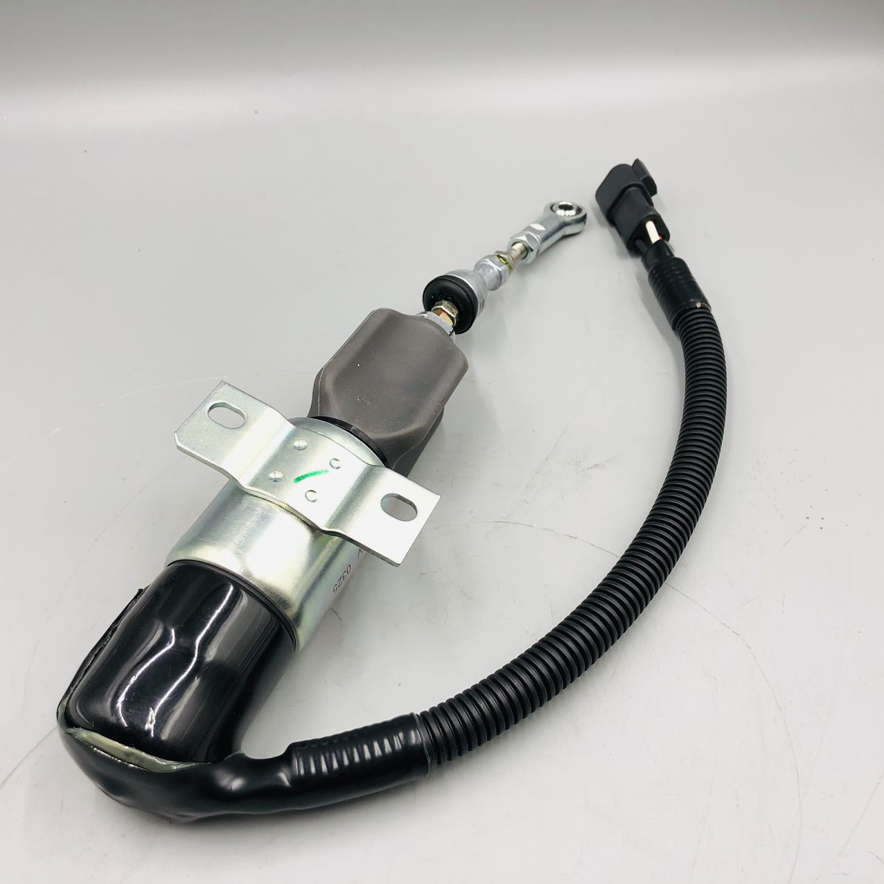 Механические аксессуары Komatsu 600 – 815 – 9660 Komatsu Solenoid