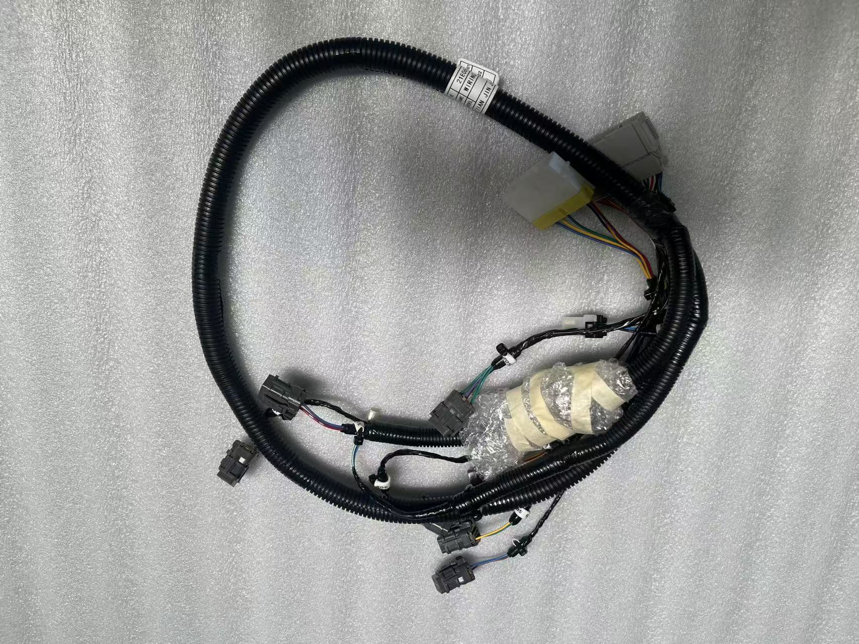 209-06-41711Части проводки Komatsu Подходит для PC600 и PC800