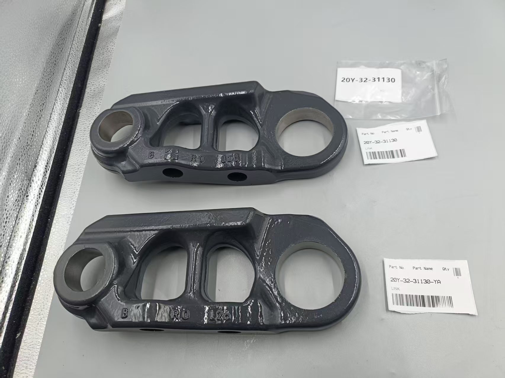 20y-32-31120 20y-32-31130 Ссылка трека для PC210-8 PC200-8 PC240-10